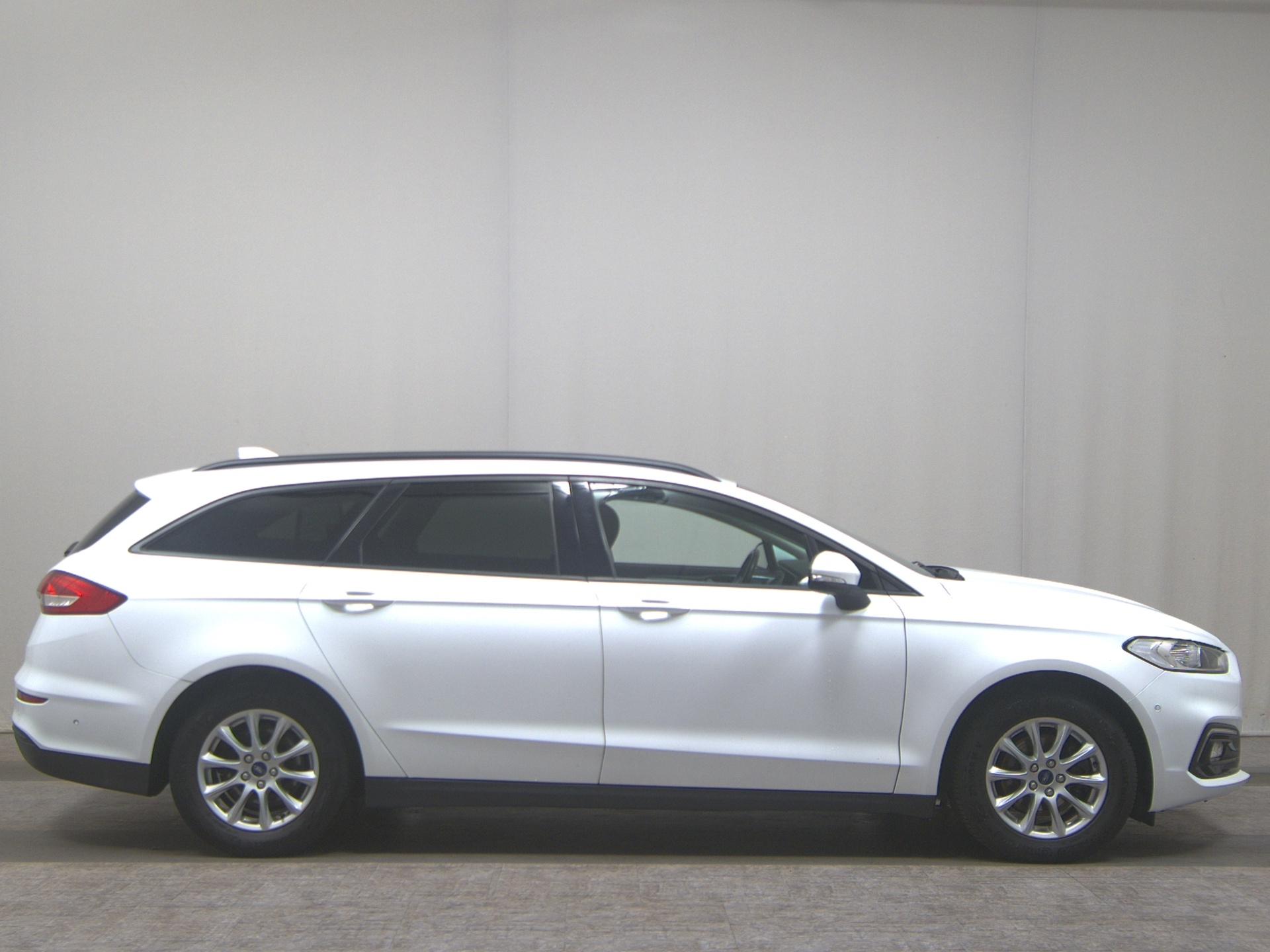 Ford Mondeo Turnier 2.0 EB Trend Navi Shz PDC AHK