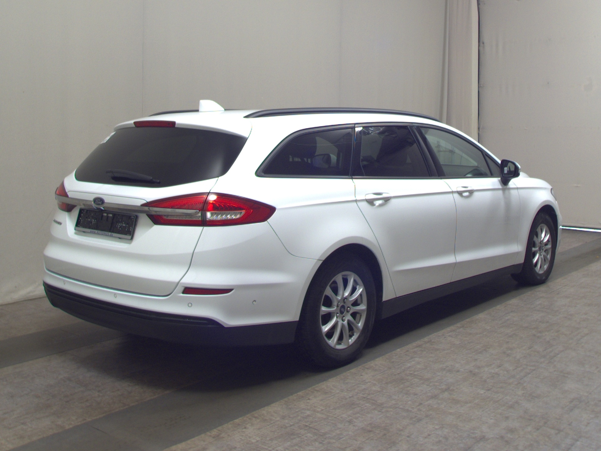 Ford Mondeo Turnier 2.0 EB Trend Navi Shz PDC AHK 4