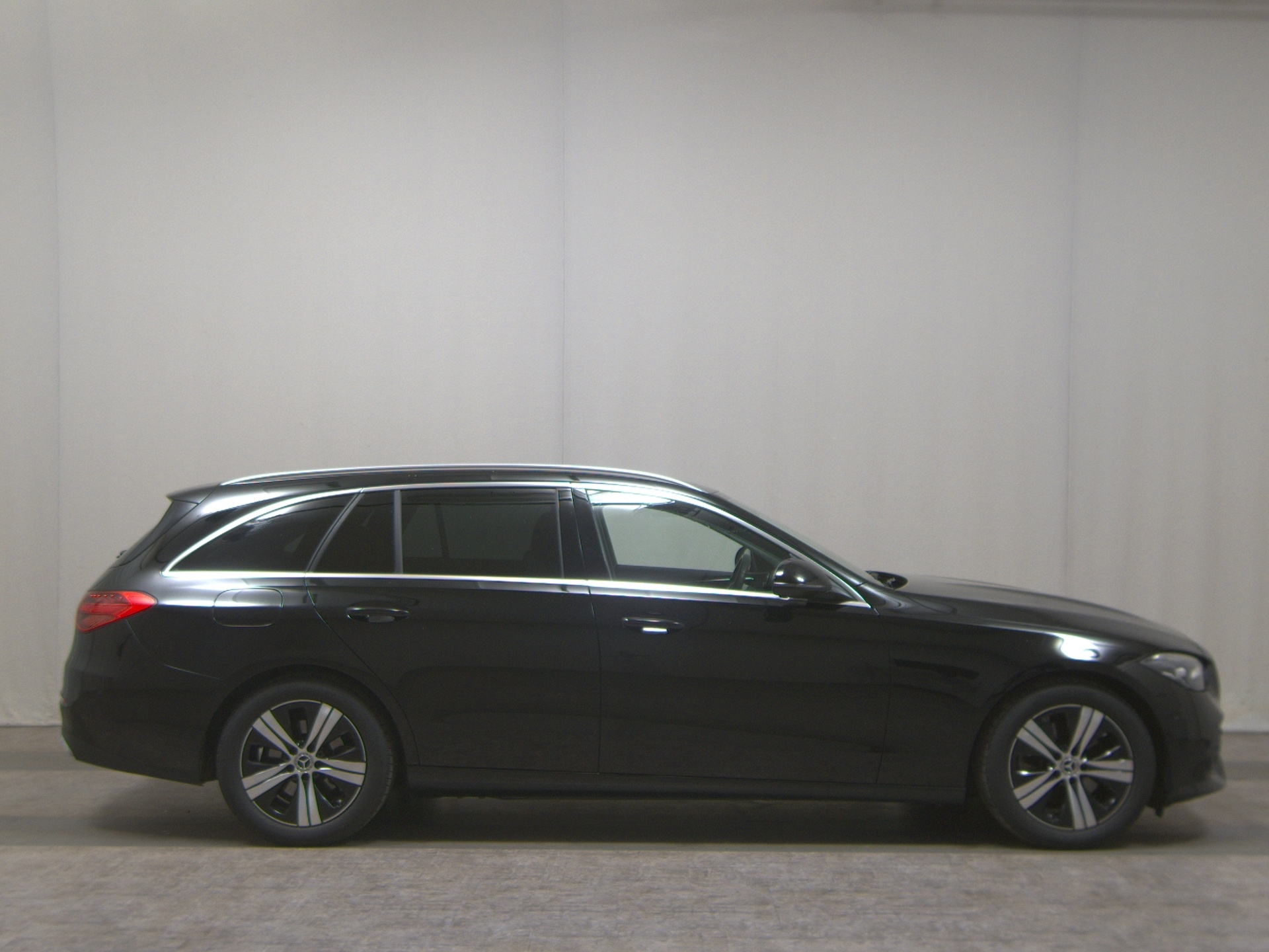 Mercedes-Benz C 220 T d Avantgarde LEDER NAVI LED PDC