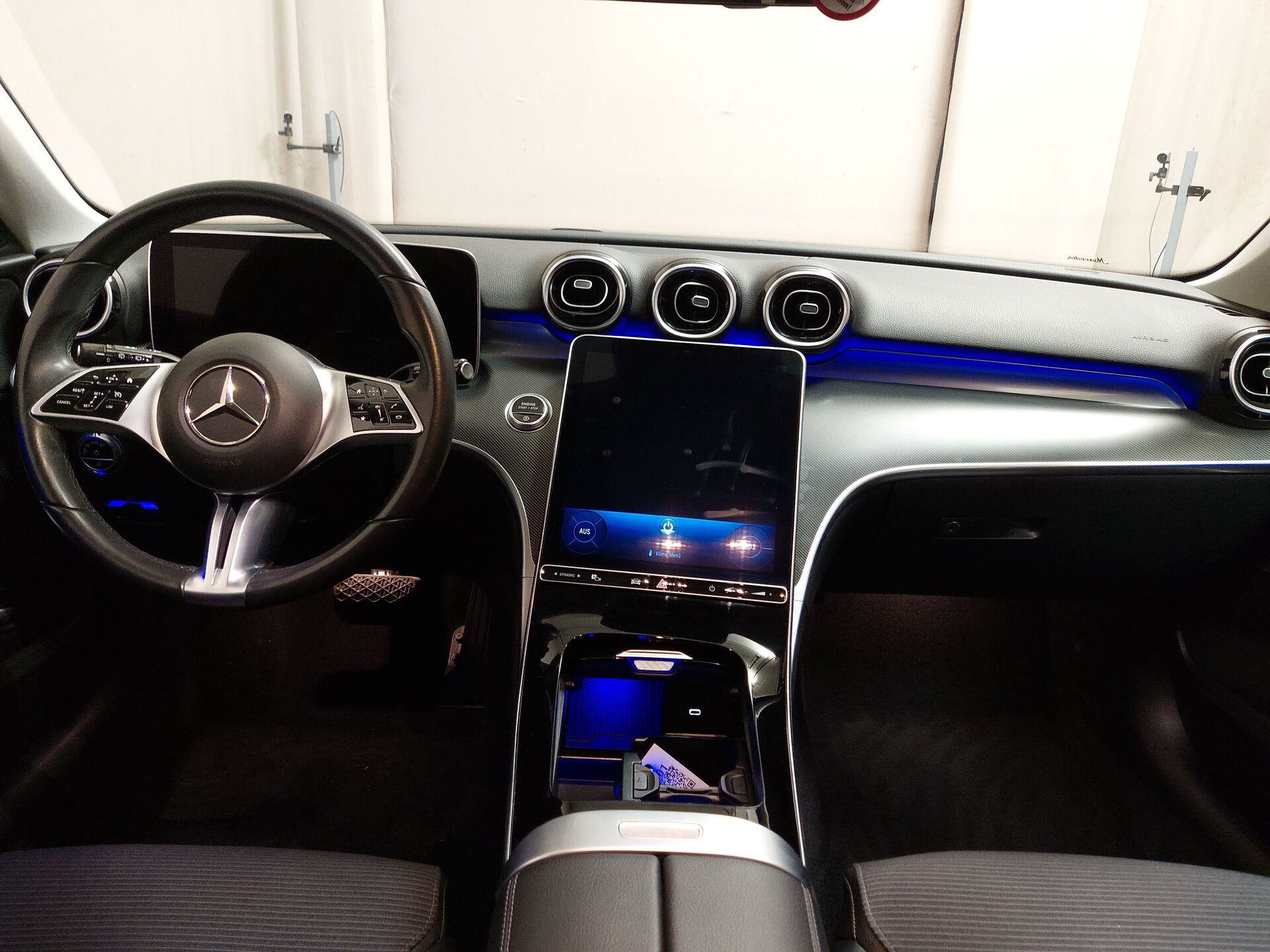 Mercedes-Benz C 220 T d Avantgarde LEDER NAVI LED PDC 16
