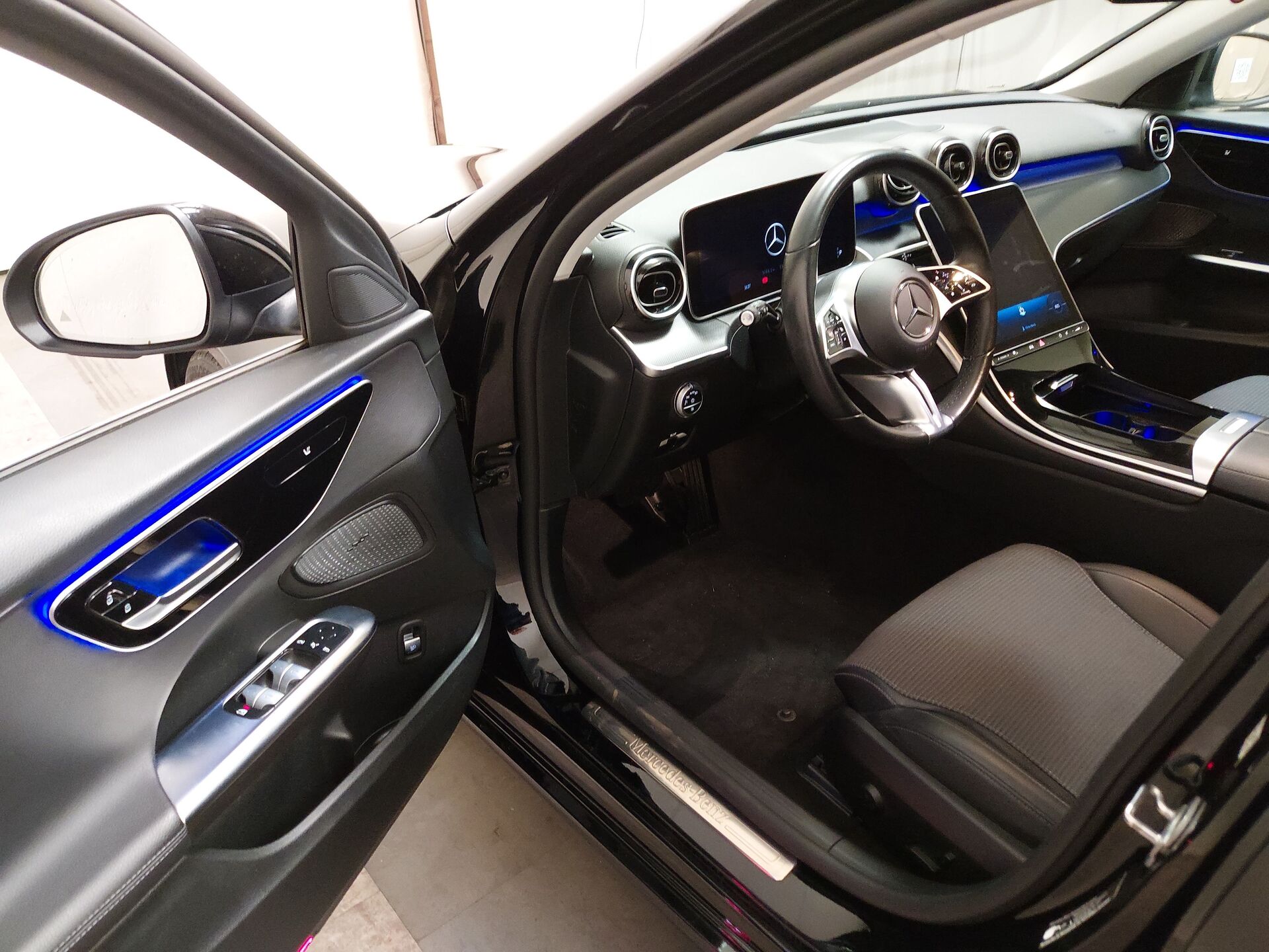 Mercedes-Benz C 220 T d Avantgarde LEDER NAVI LED PDC 14
