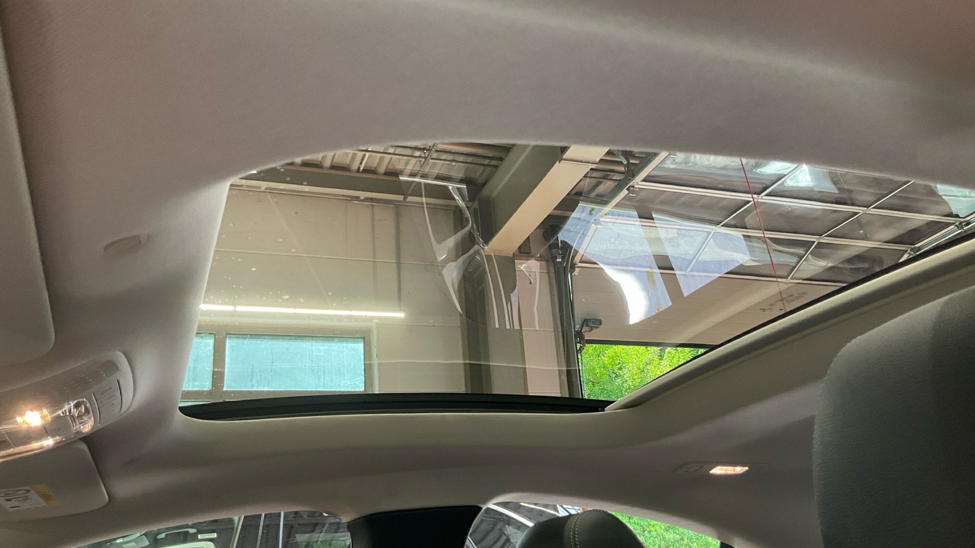 Mercedes-Benz CLA 250 e Progressive Navi MB-LED Pano 11