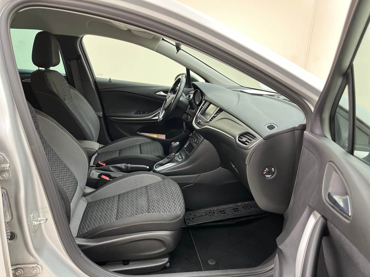 Opel Astra ST 1.5 D Edition NAVI LED SHZ PDC 6
