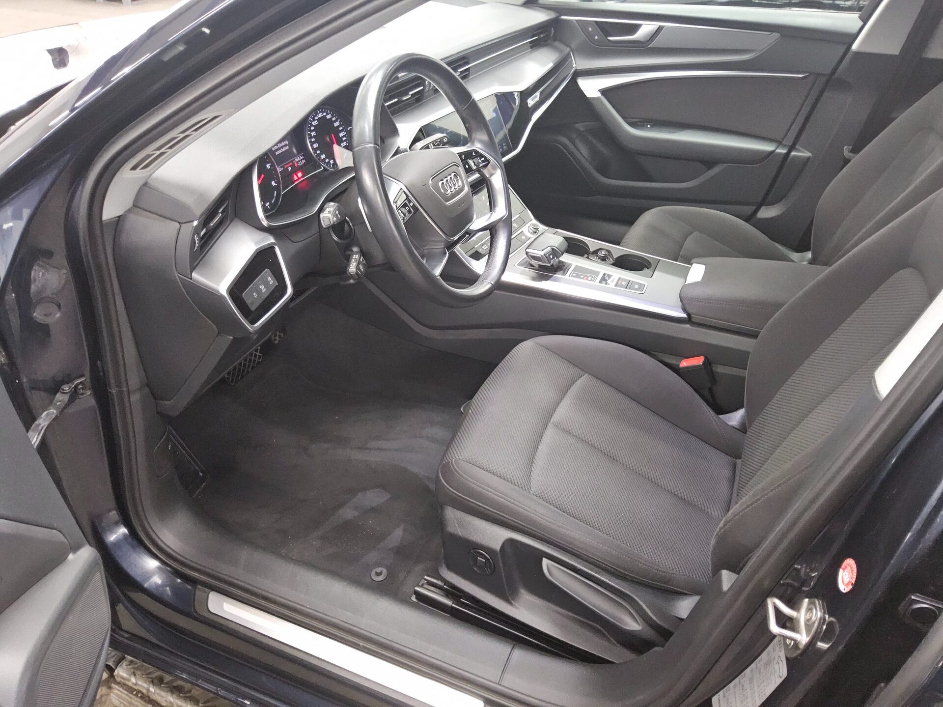Audi A6 Avant 40 TDI Navi LED PDC AHK RFK ACC 8