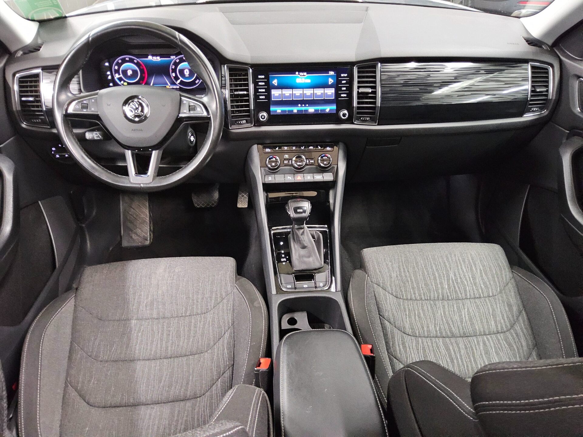 Skoda Kodiaq 2.0 TDI Style Navi LED vc Panorama ACC 5