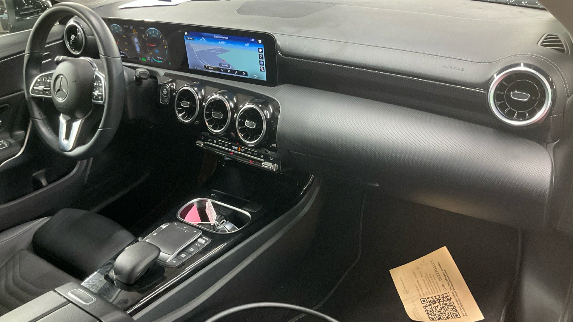 Mercedes-Benz CLA 250 Shooting Brake e Progressive NAVI LED SHZ HUD PDC 8