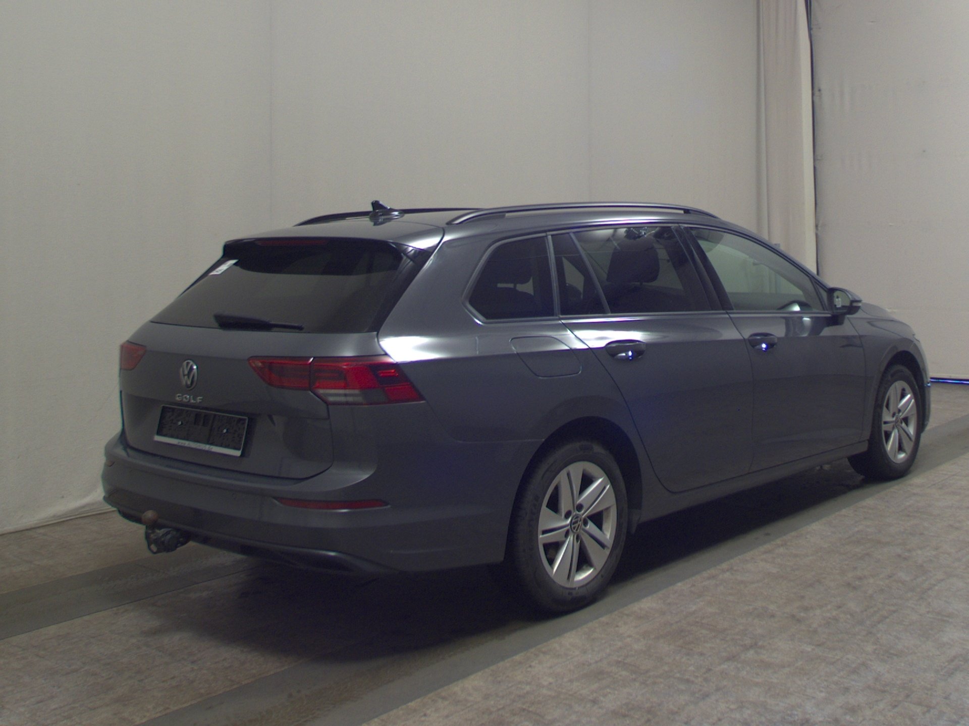 Volkswagen Golf-8 Var. 2.0 TDI Life Navi LED AID RFK 4