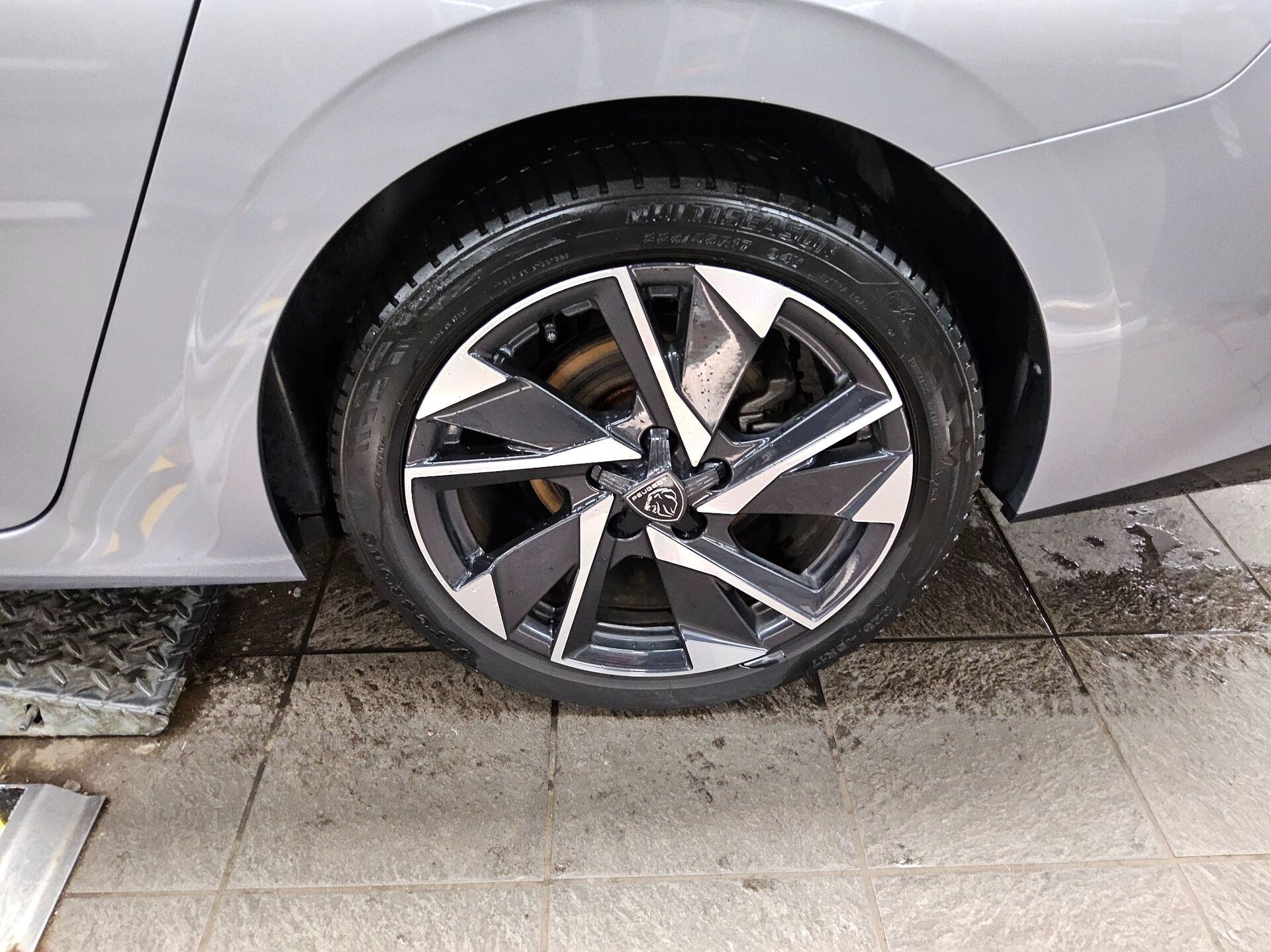 Peugeot 308 1.5 BlueHDI Allure T-Leder Navi LED Shz RFK 11