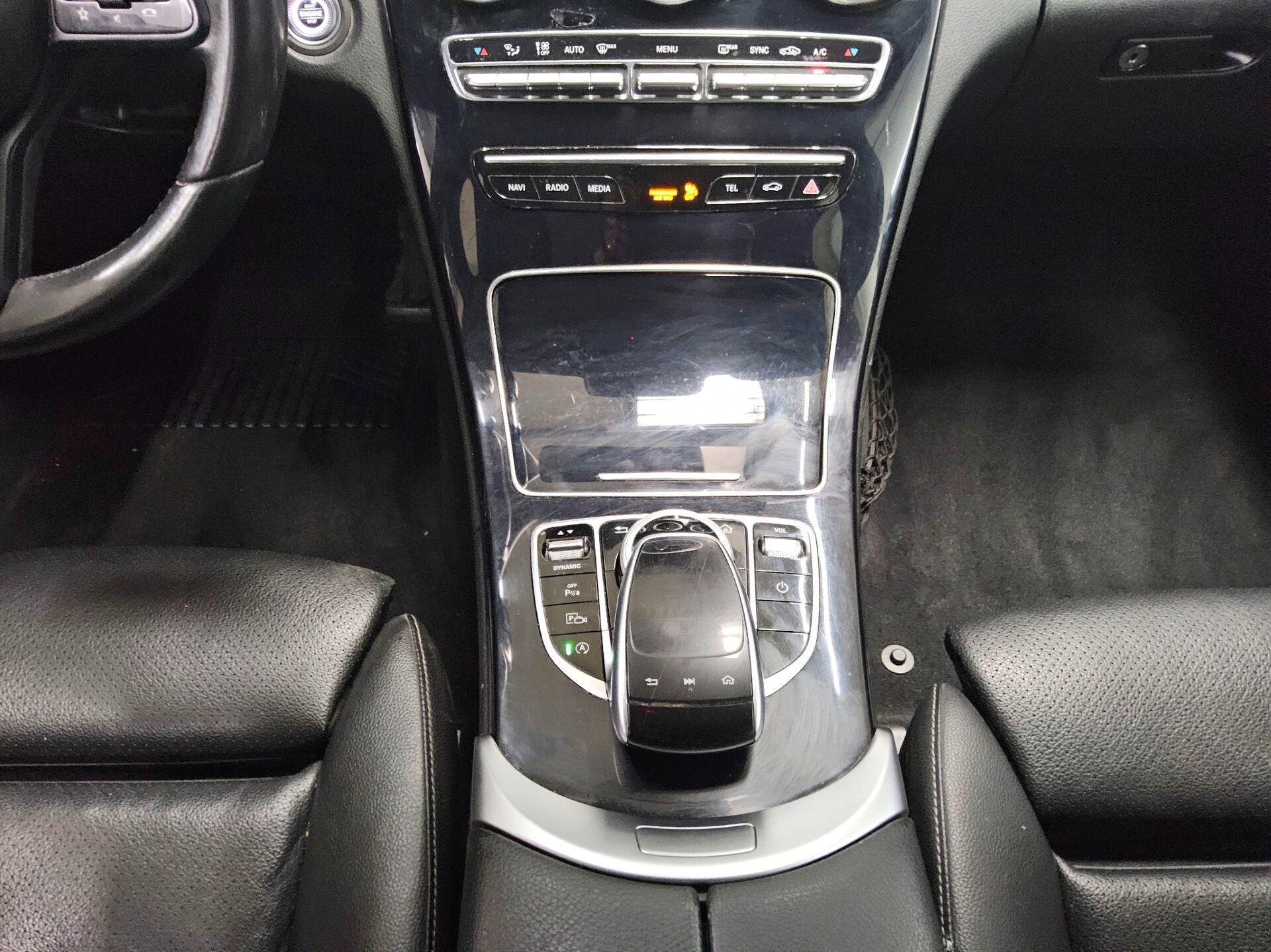 Mercedes-Benz C 200 T d Leder Navi LED RfK AHK Shz Distronic+ 6