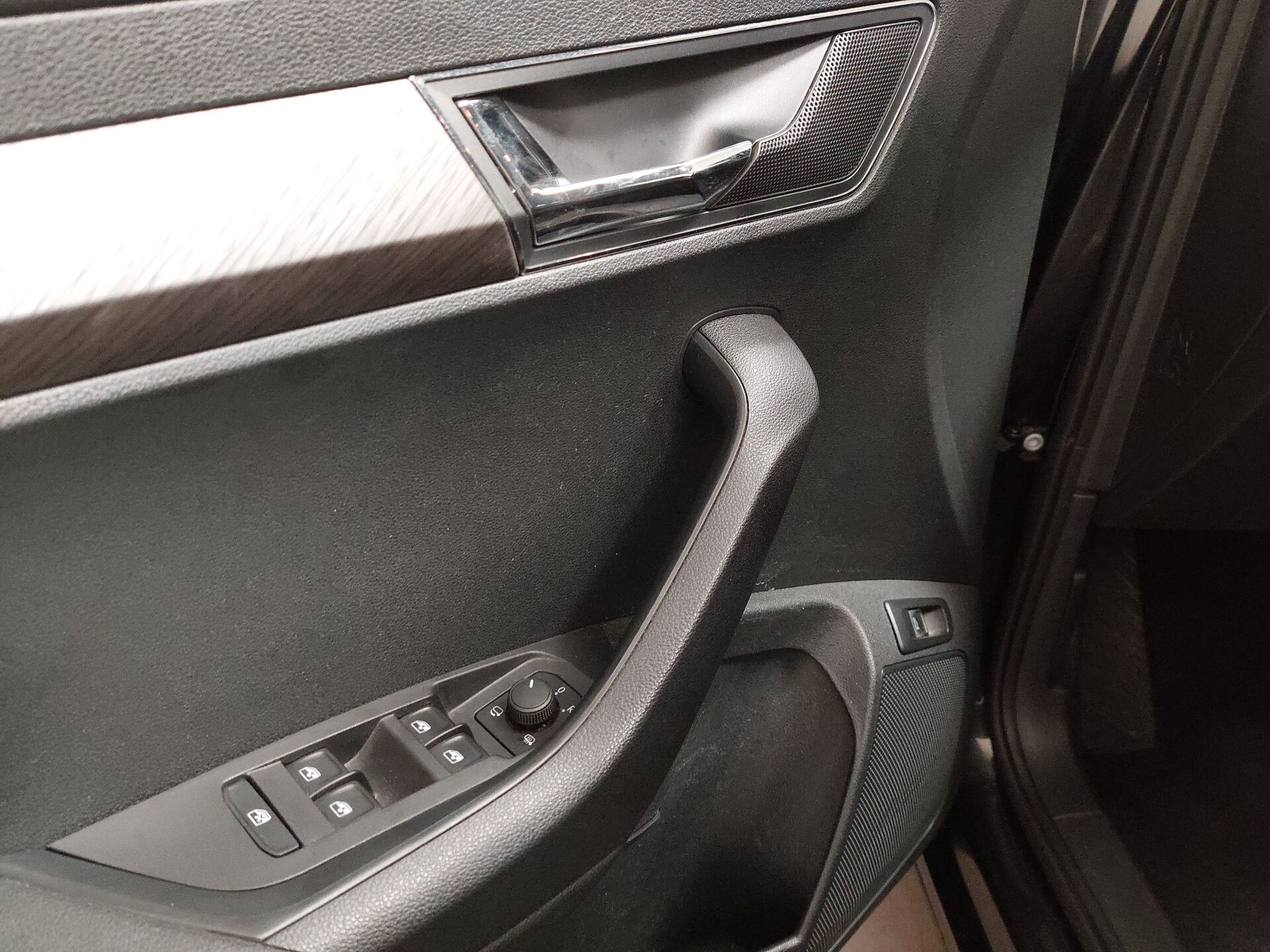 Skoda 2.0 TDI 2.0 TDI Style Navi LED VC Leder RFK 10