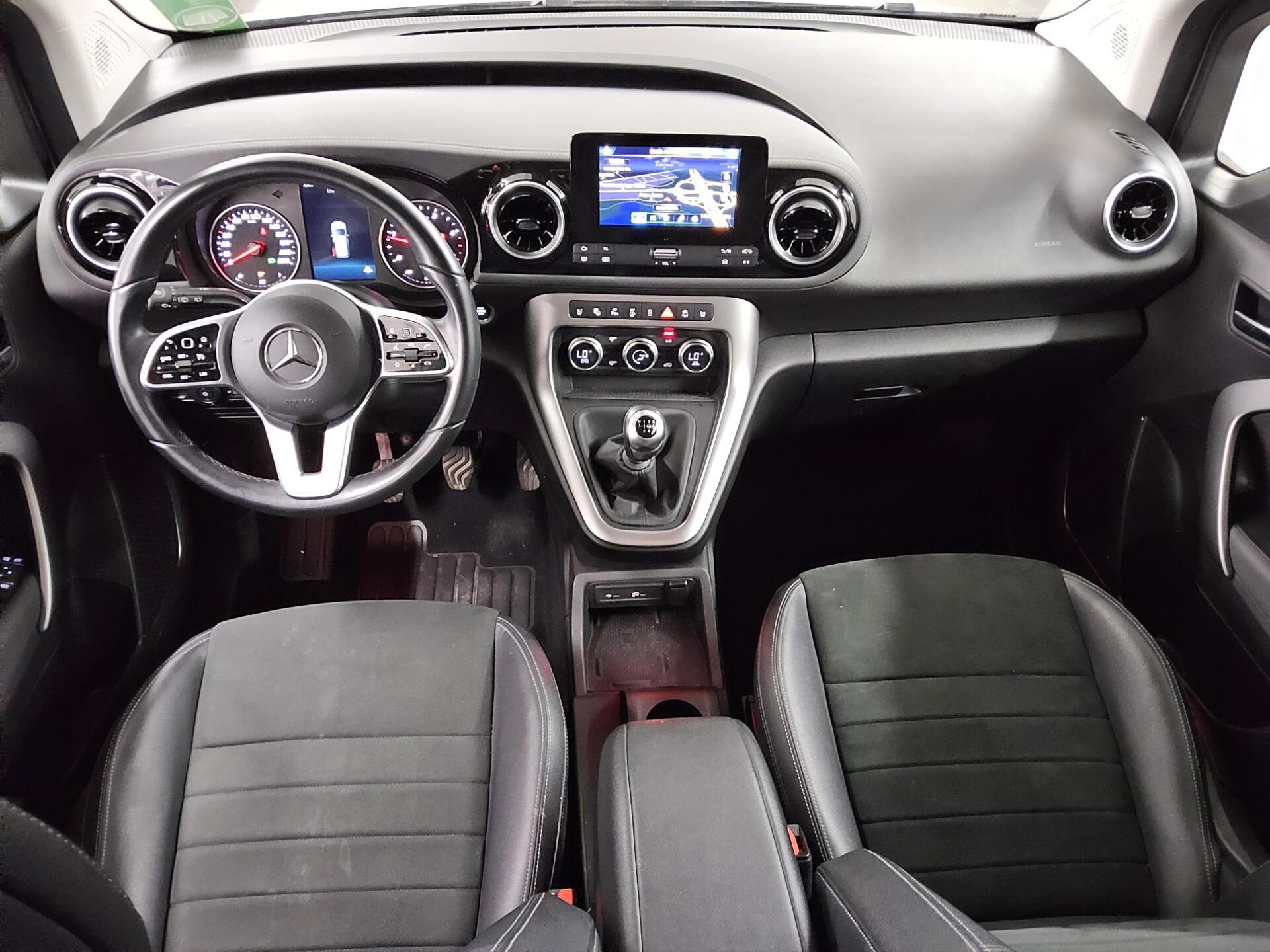 Mercedes-Benz T 180 Progressive T-Leder Navi LED RFK 5