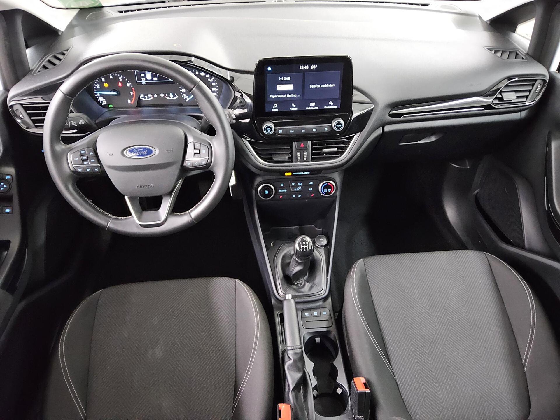 Ford Fiesta 1.1 Cool&Connect Winter Paket PDC 5