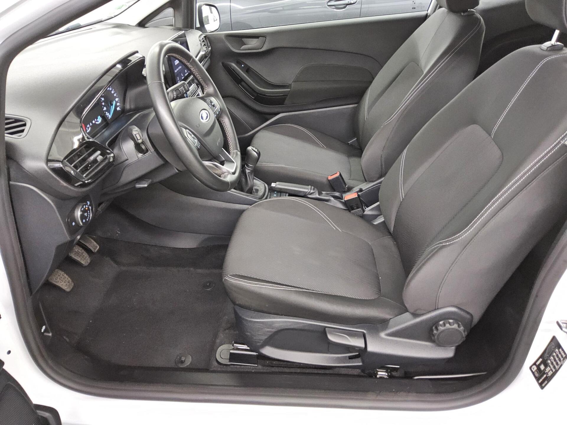 Ford Fiesta 1.1 Cool&Connect Winter Paket PDC 8