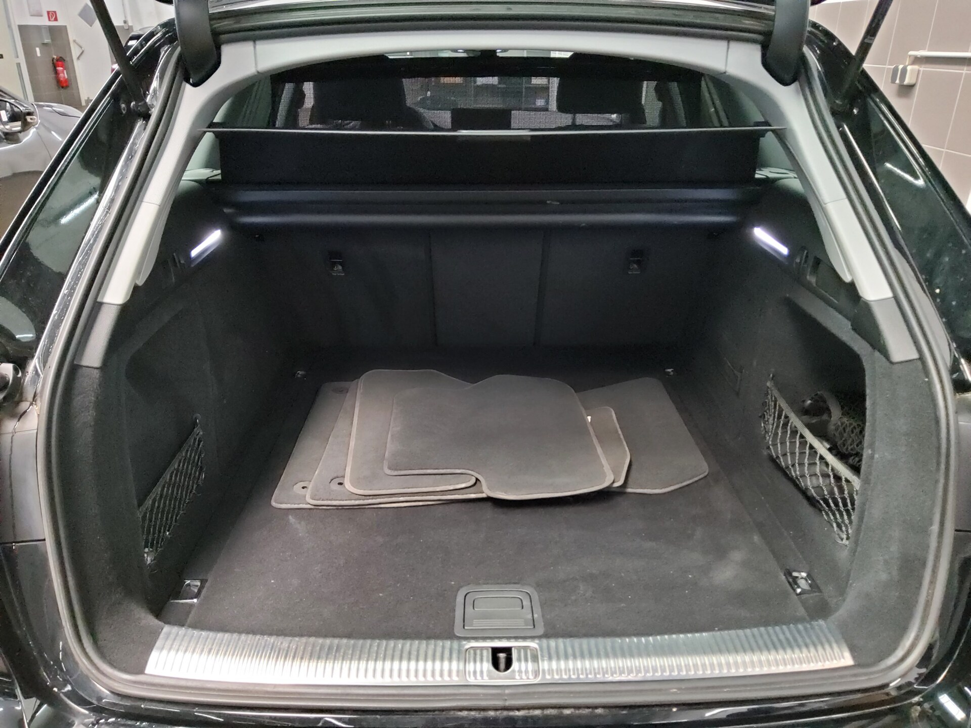 Audi A4 Avant 40 TDI Qu. Navi LED Shz Sportsitze PDC 11