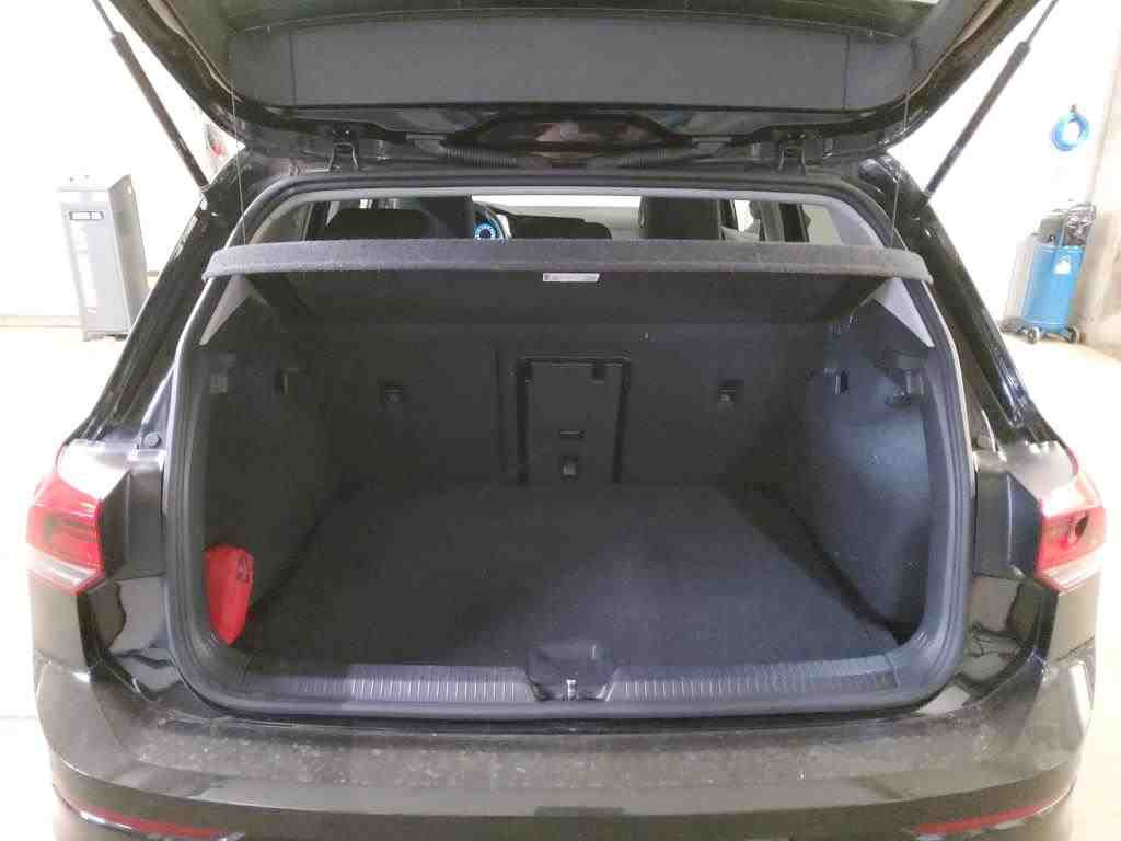 Volkswagen Golf-8 2.0 TDI Move NAVI KLIMAAUT LED SHZ PDC 9