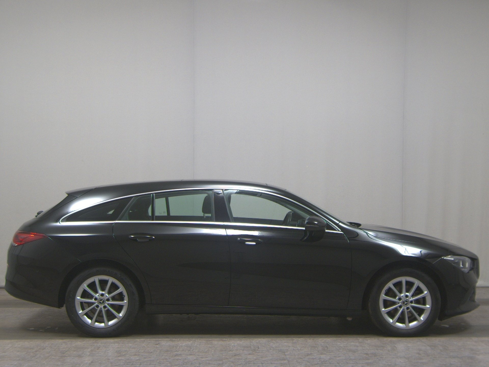 Mercedes-Benz CLA 200 SB d Navi Panorama LED Kamera