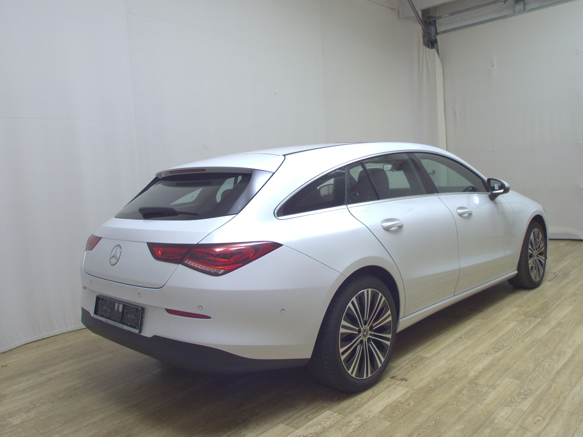 Mercedes-Benz CLA 180 SB d Navi MB-LED MBUX Pano 4