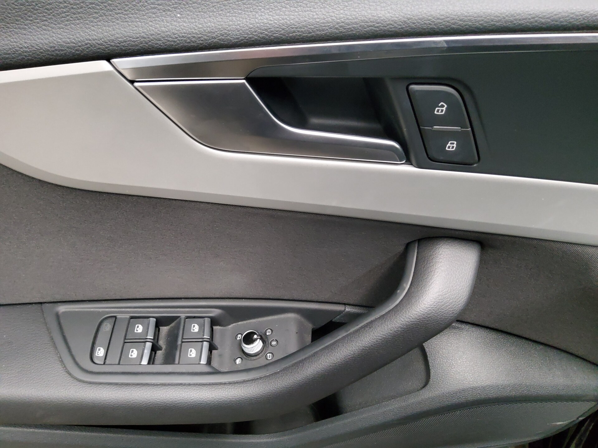 Audi A4 Avant 40 TFSI Navi HuD LED Sound 9