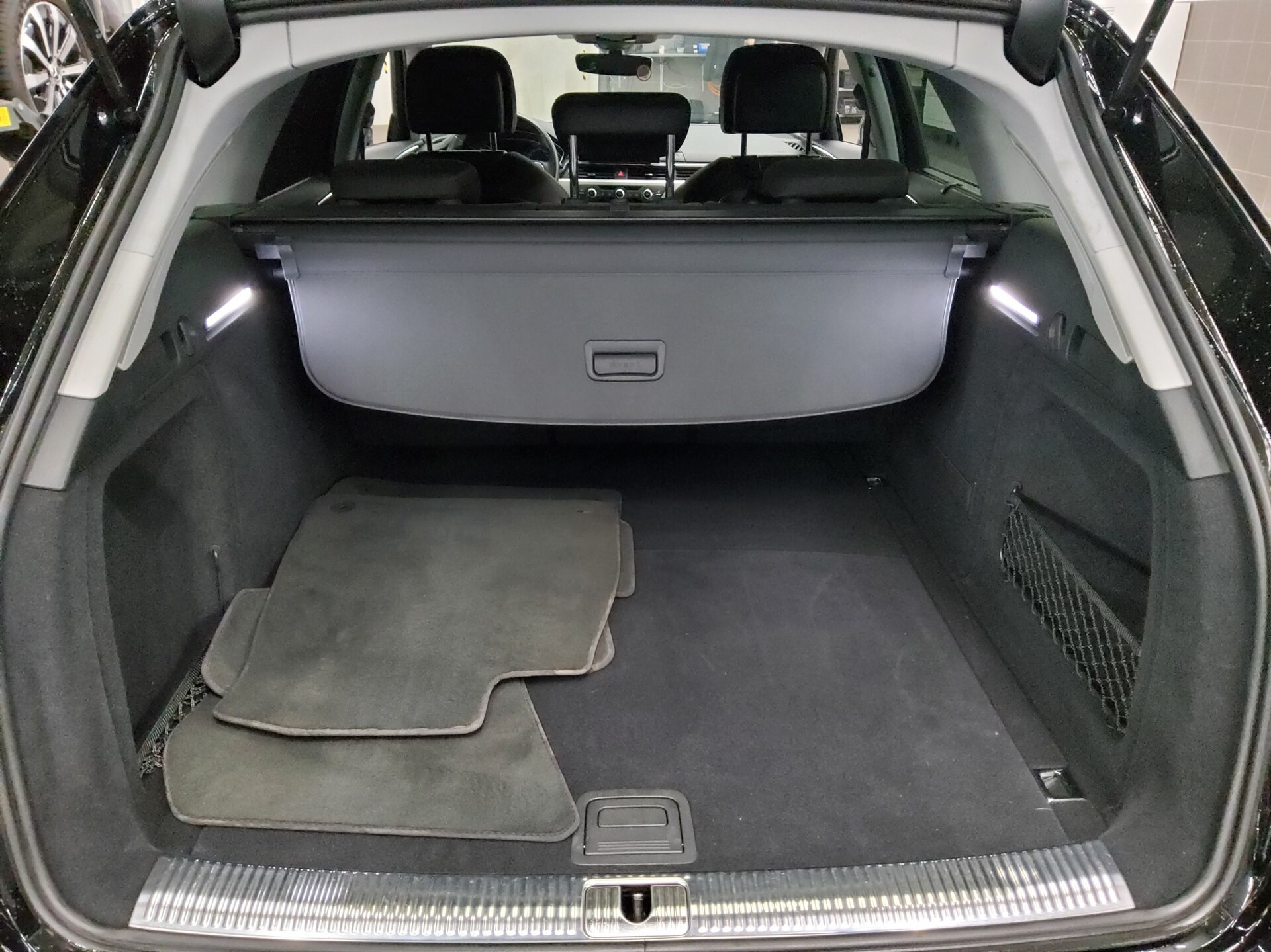 Audi A4 Avant 40 TFSI Navi HuD LED Sound 11