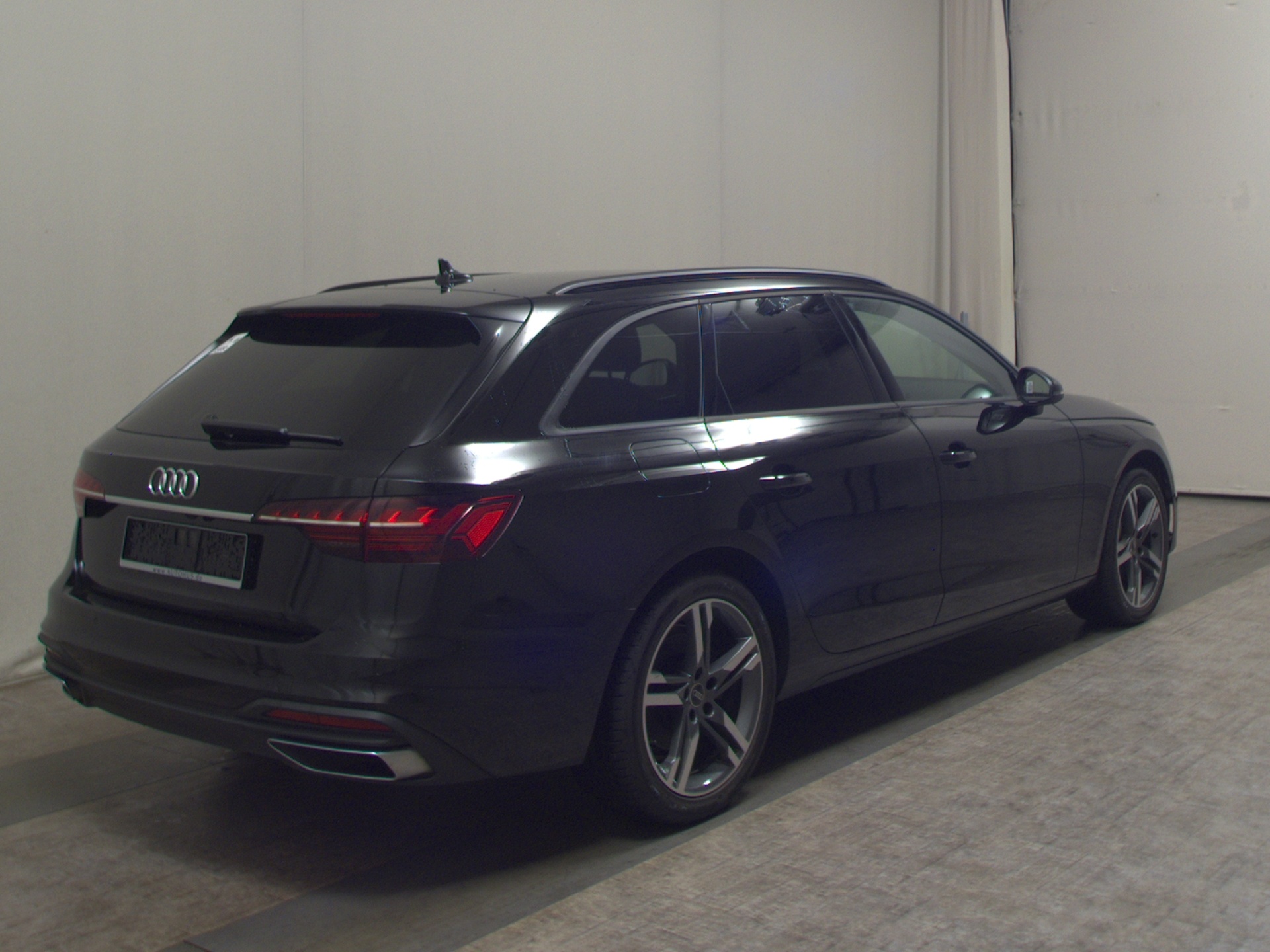 Audi A4 Avant 40 TFSI Navi HuD LED Sound 4