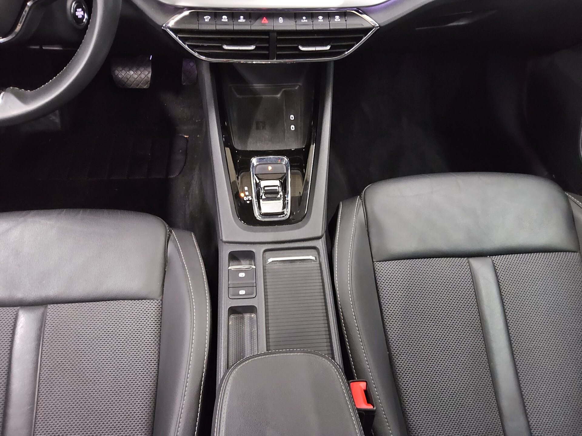 Skoda Octavia Kombi 1.4 TSI iV Style Navi LED HuD Pano 6