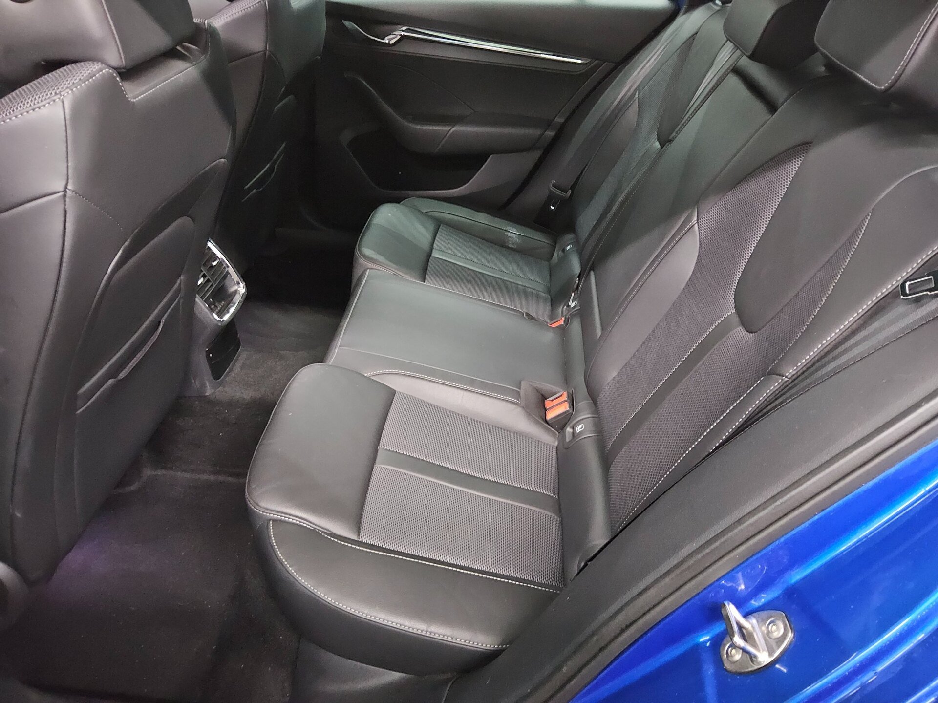 Skoda Octavia Kombi 1.4 TSI iV Style Navi LED HuD Pano 13