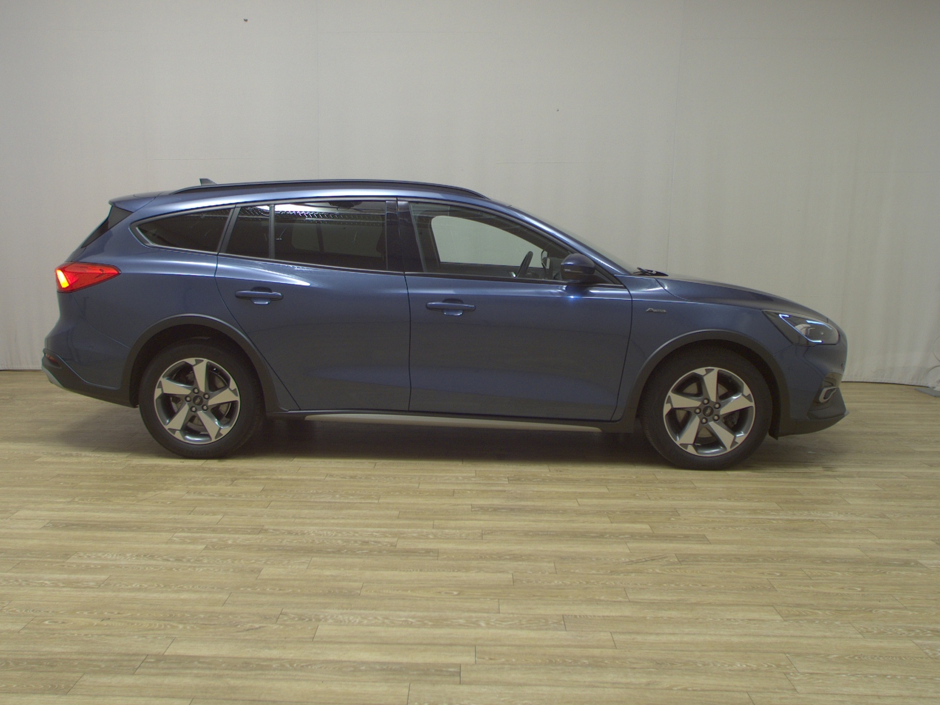Ford Focus Turnier 2.0 EB Active X Navi LED ACC RFK