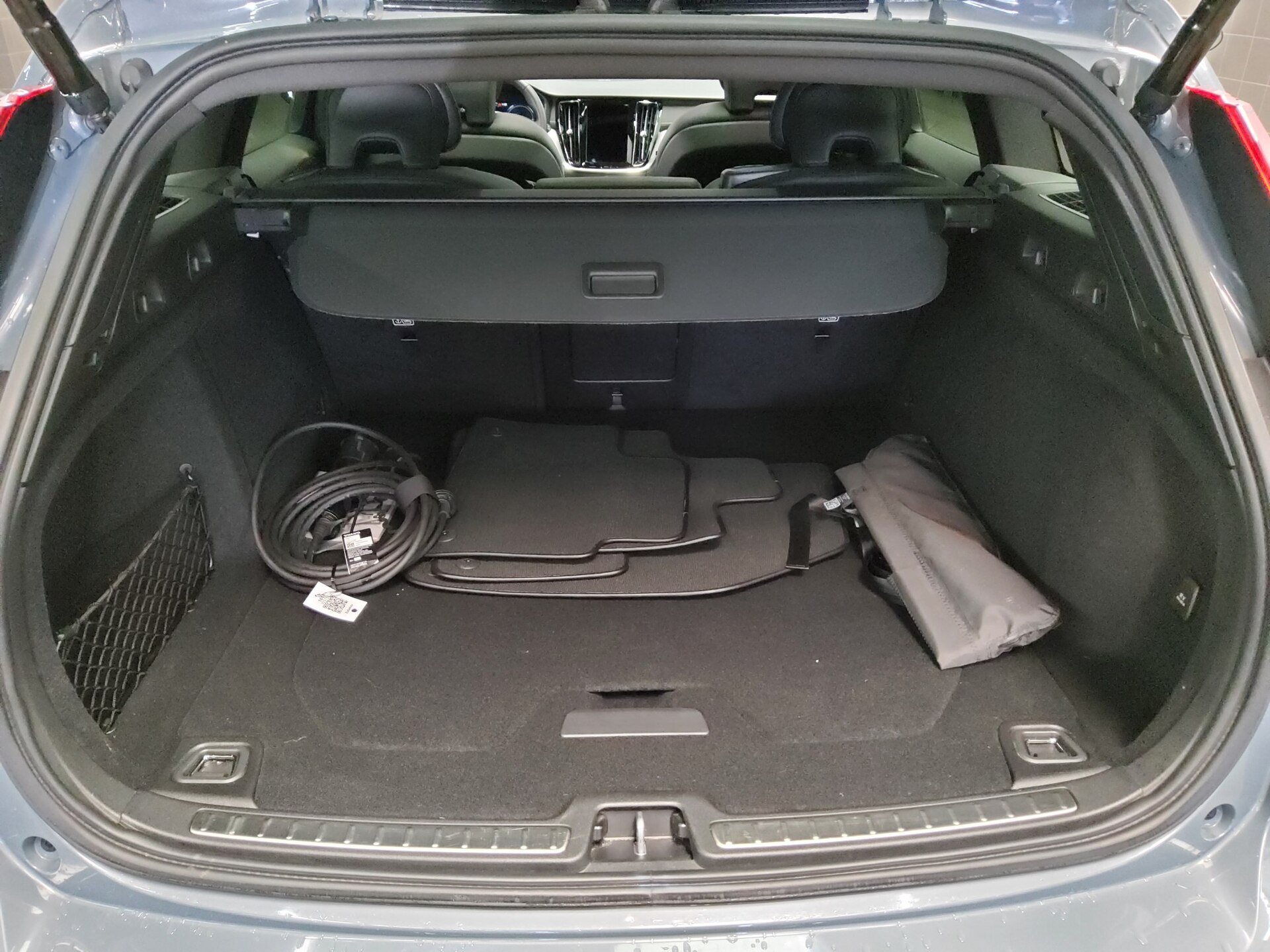 Volvo V60 T6 R-Design Leder Navi LED 12