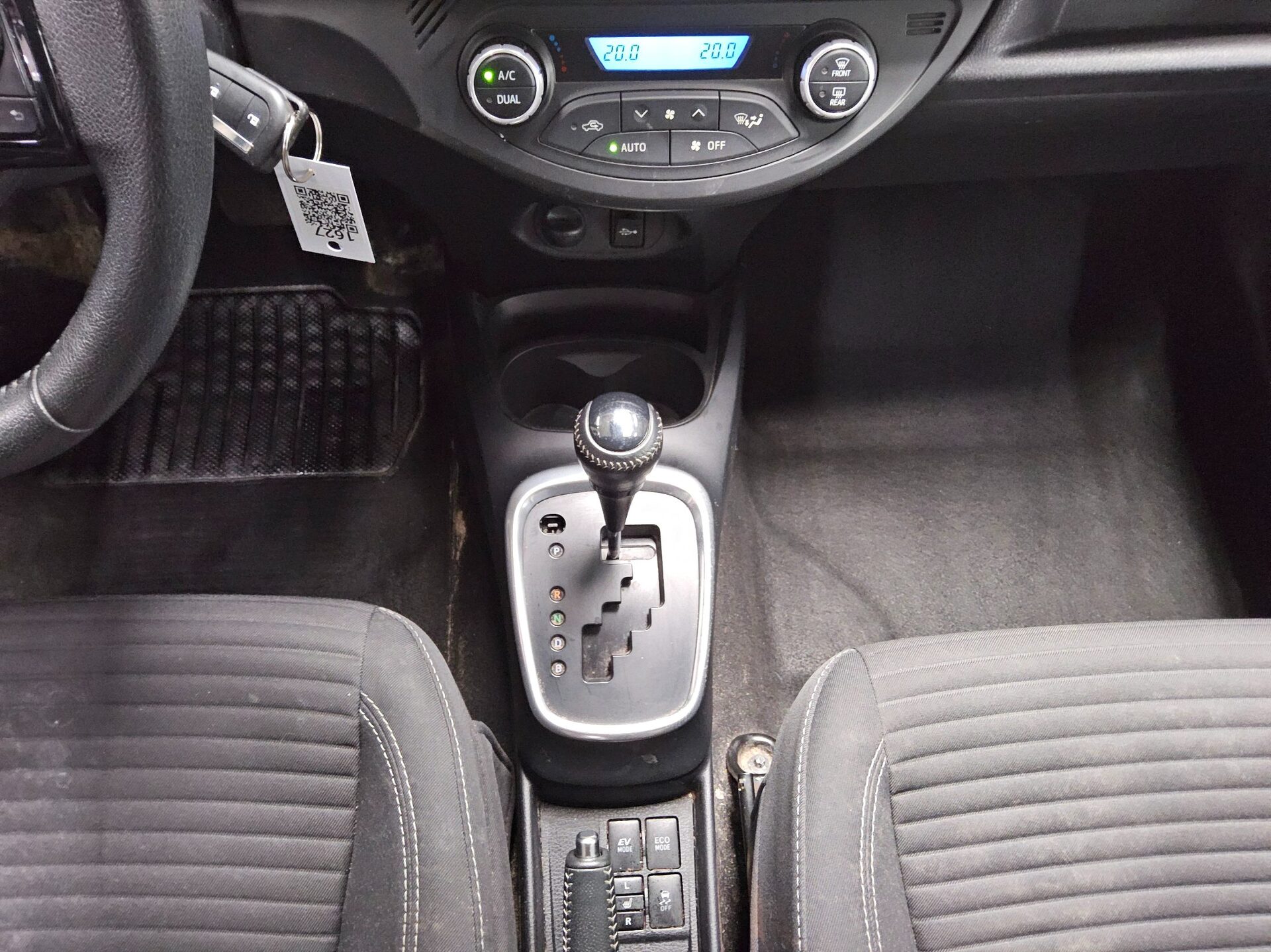 Toyota Yaris 1.5 Navi 6
