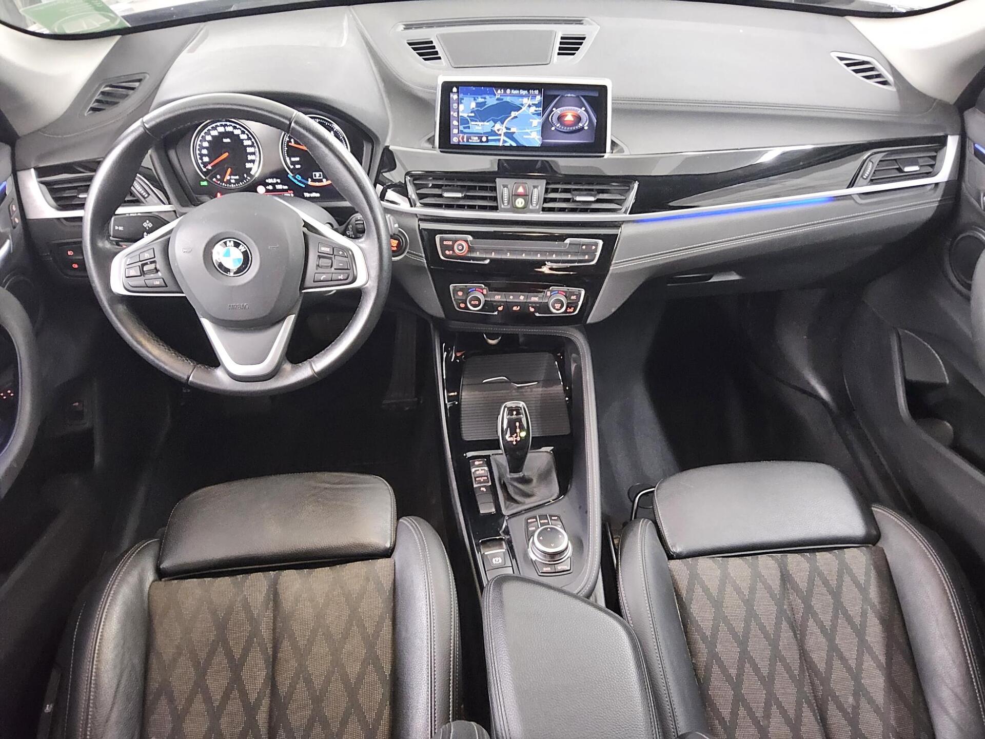 BMW X1 sDrive18d X-Line Navi LED T-Leder HiFi RFK SHZ 5