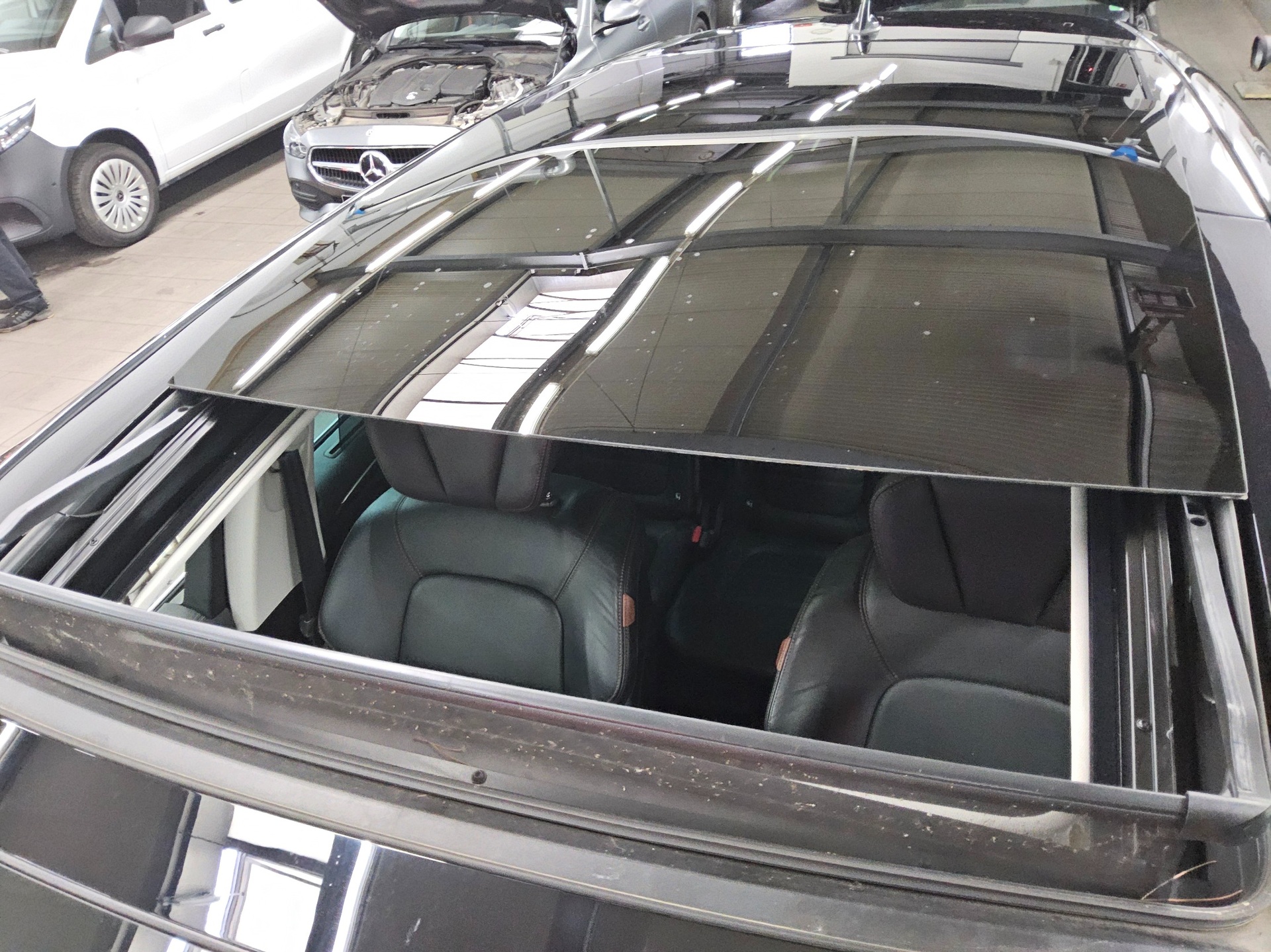 Renault Espace 2.0 dCi Initiale Paris Navi Matrix Pano 12