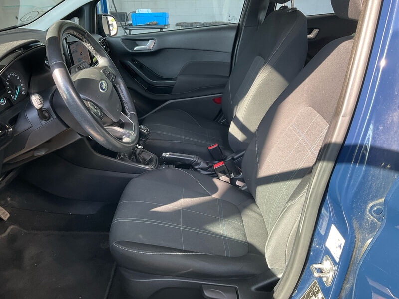 Ford Fiesta 1.5 EB Trend SHZ PDC 6