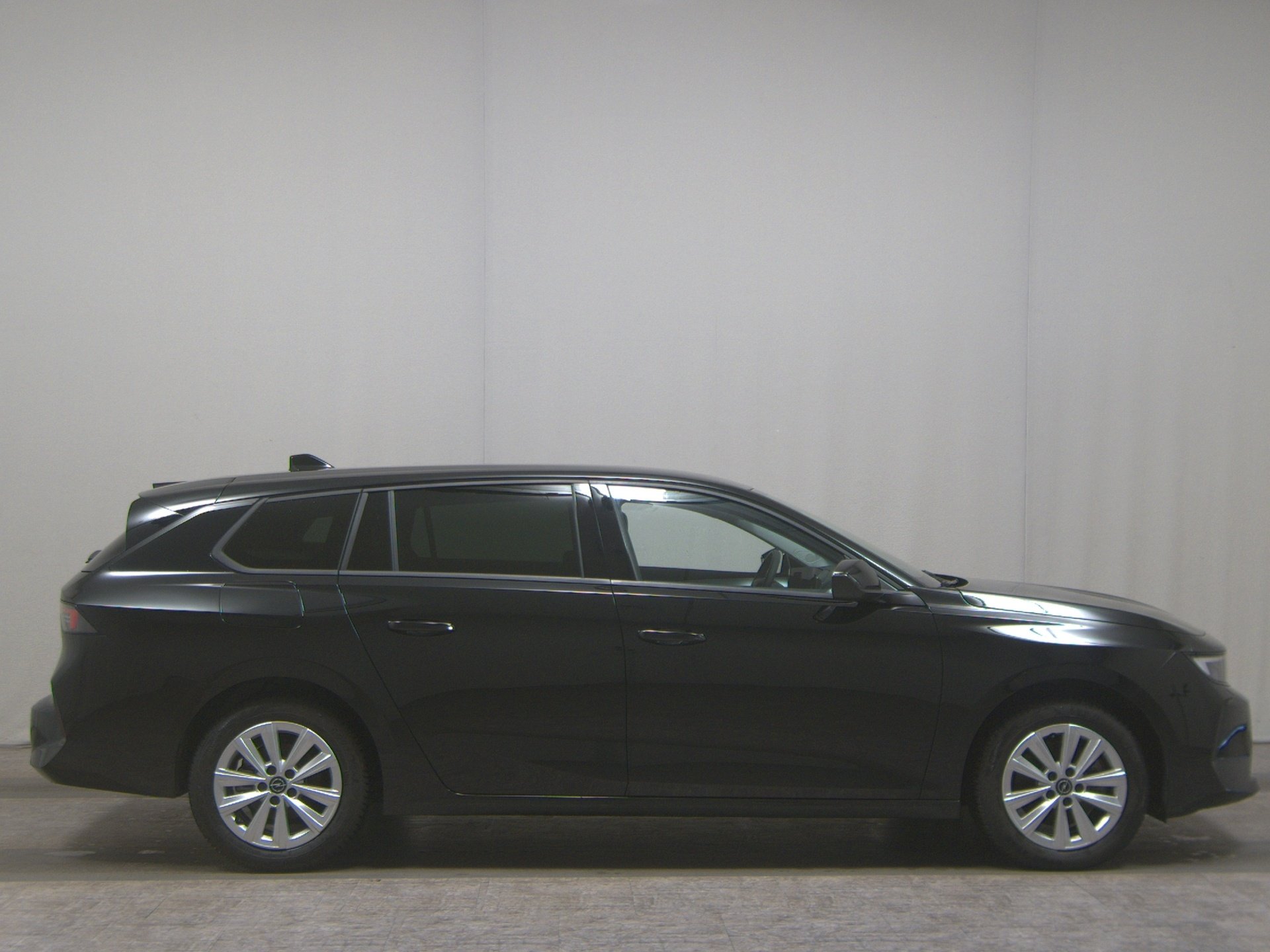 Opel Astra ST 1.2 Turbo Business Ed. DC SHZ LED