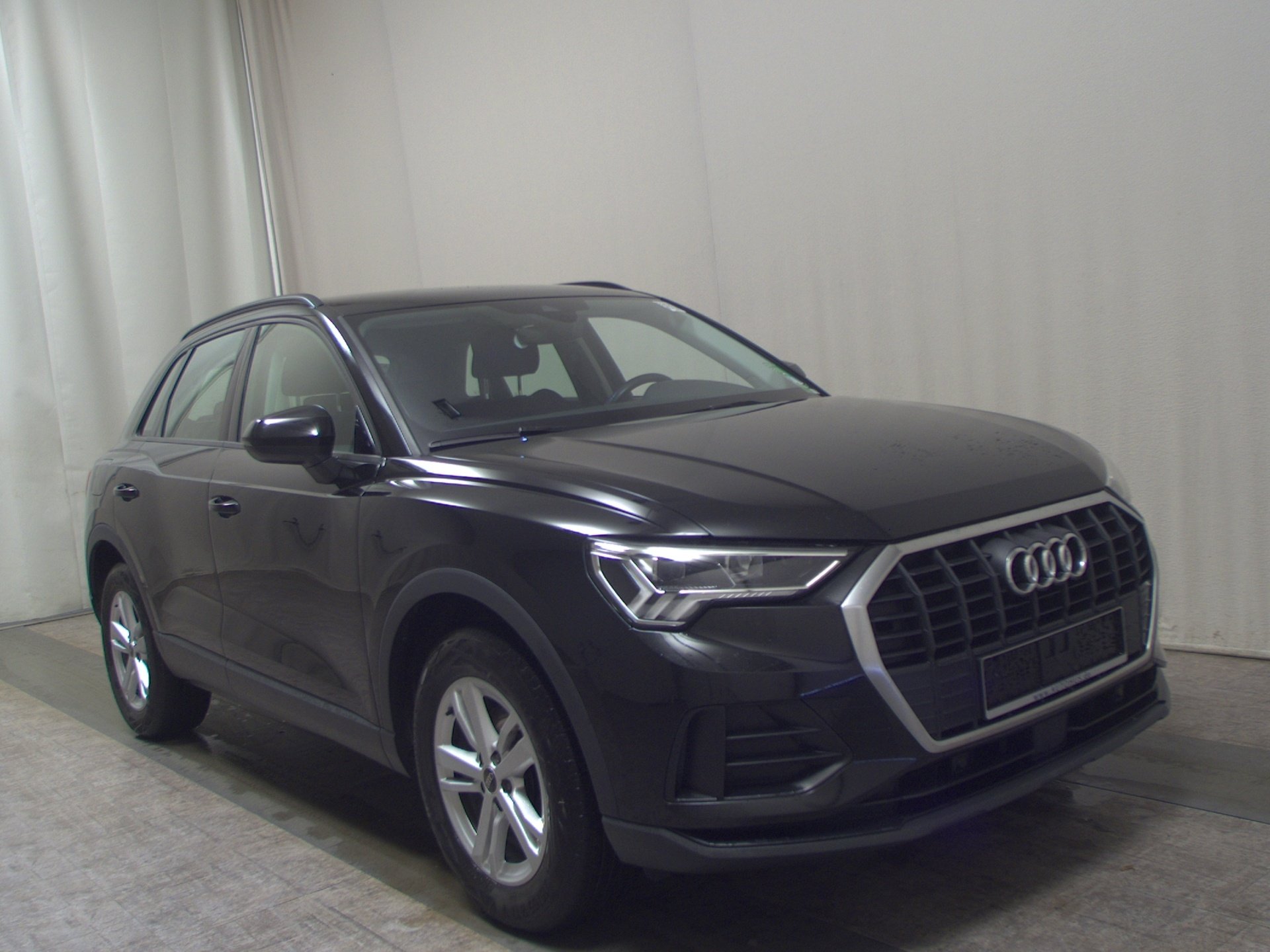 Audi Q3 35 TFSI AHK virtual RfK ACC LED 3