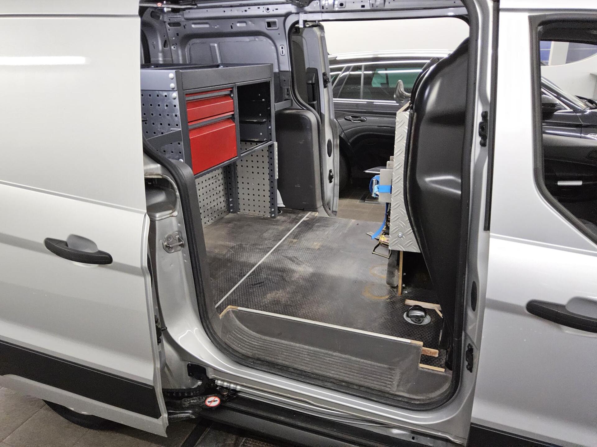 Ford Transit Connect 1.5 EB Trend 3-Sitzer Navi 12