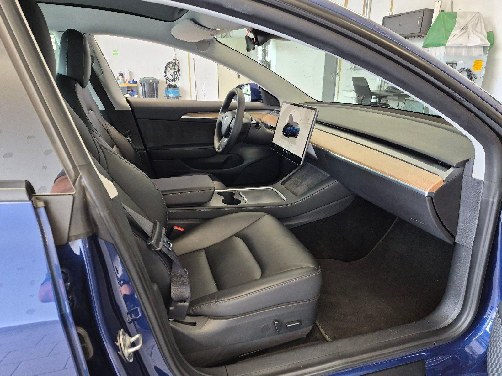 Tesla Model 3 Navi LED Pano Leder Sound 3