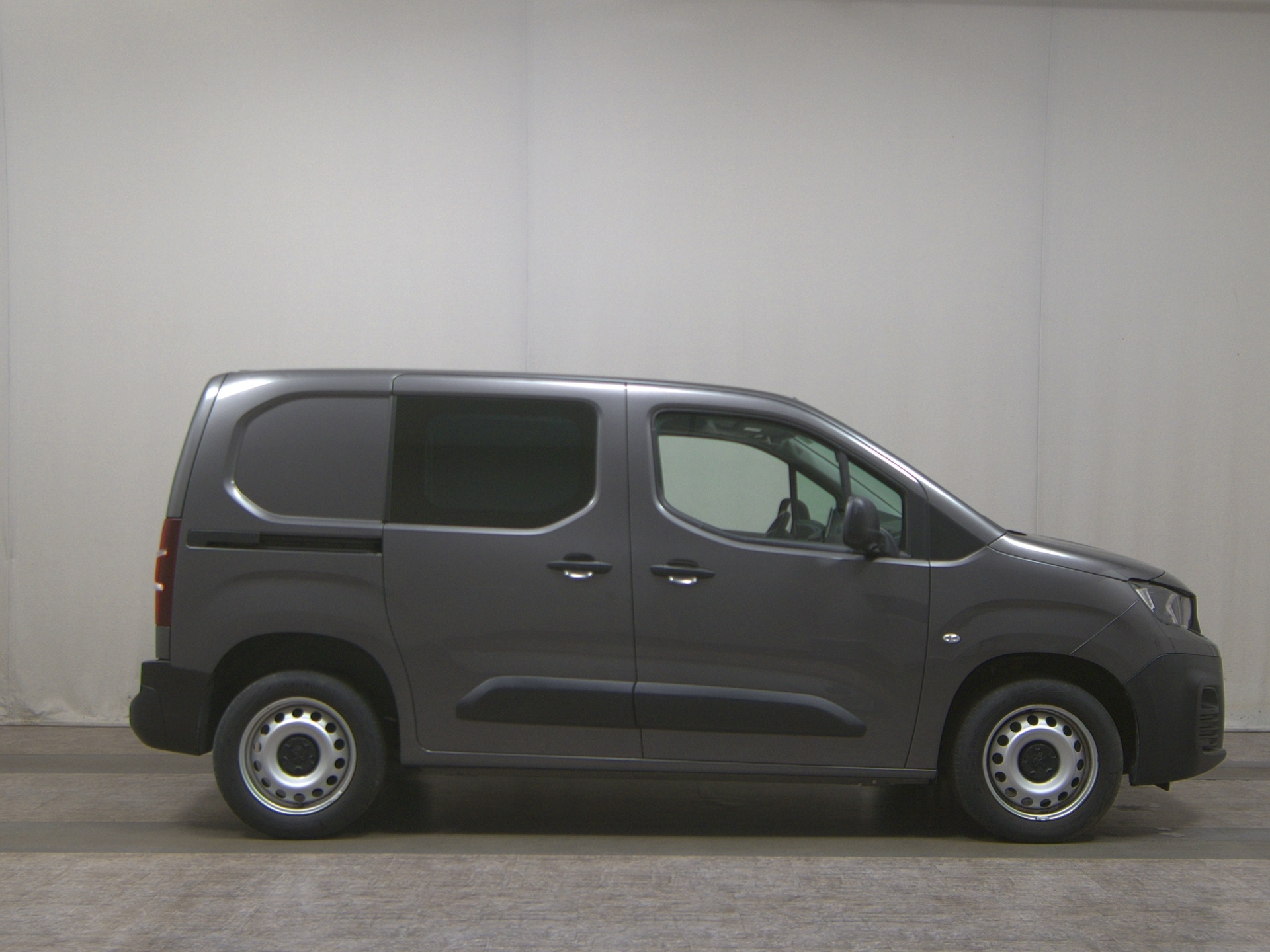 Peugeot Partner 1.5 BlueHDI L1 Kasten NAVI KLIMA RADIO TEMPO VC