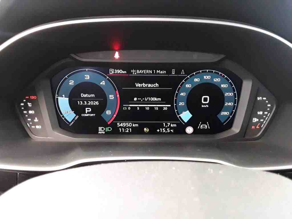 Audi Q3 2.0 TDI S-Line NAVI LED VIRTUAL SPORTSITZE SHZ 7