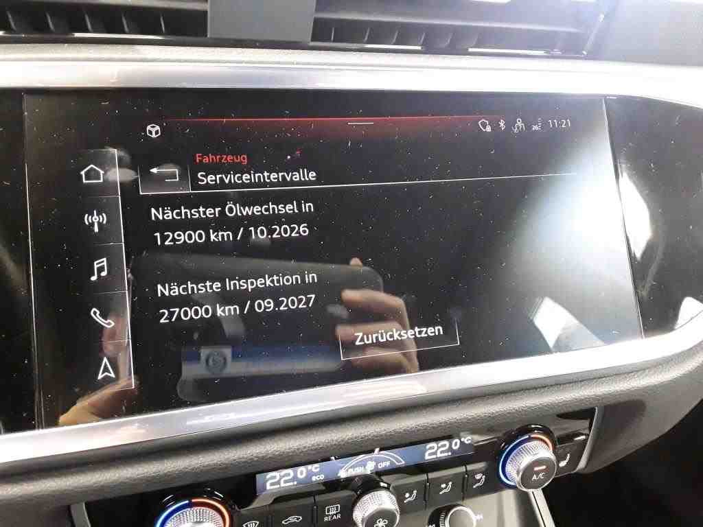 Audi Q3 2.0 TDI S-Line NAVI LED VIRTUAL SPORTSITZE SHZ 8