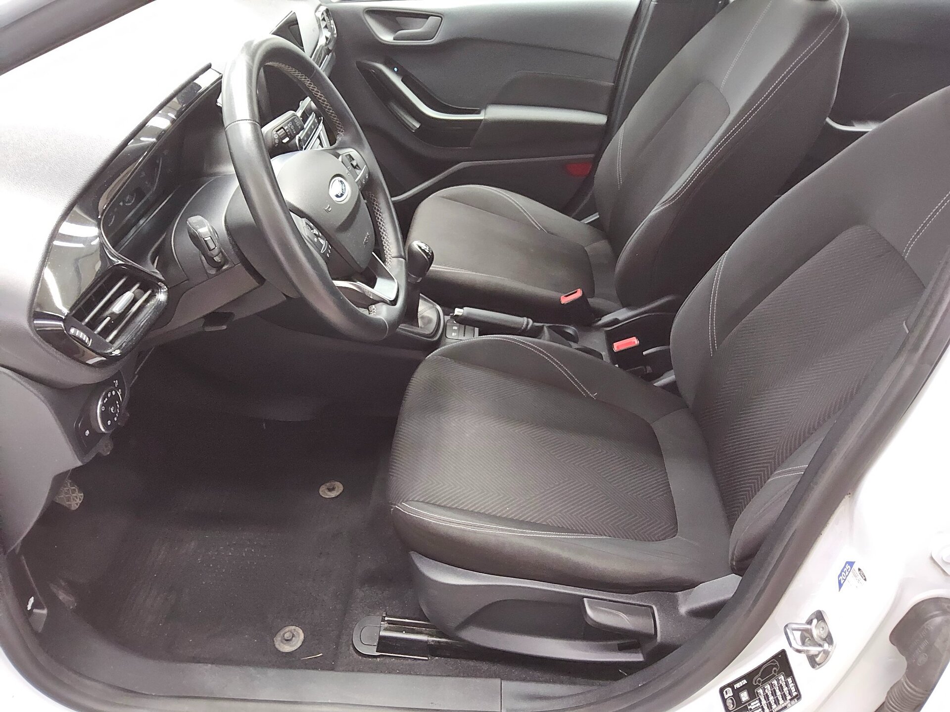 Ford Fiesta 1.1 Cool&Connect LED PDC Shz Tempomat 8