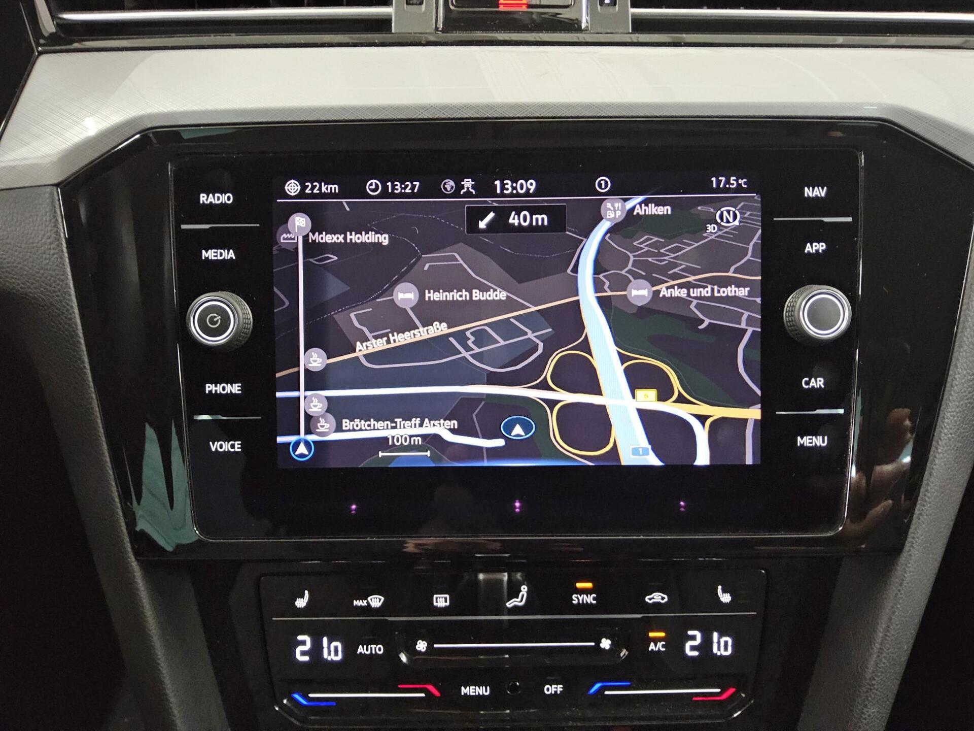 Volkswagen Passat Var. 2.0 TDI Business Navi LED AID RfK 7