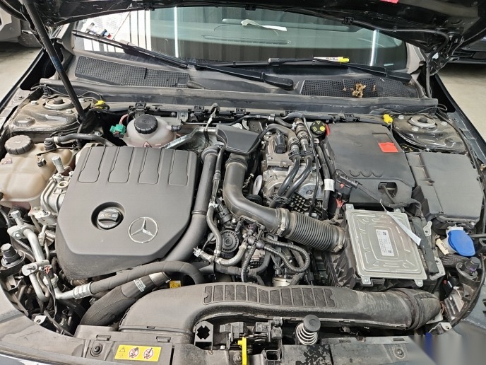 Mercedes-Benz CLA 250 Shooting Brake e Progressive LEDER NAVI KLIMA LED SHZ 11
