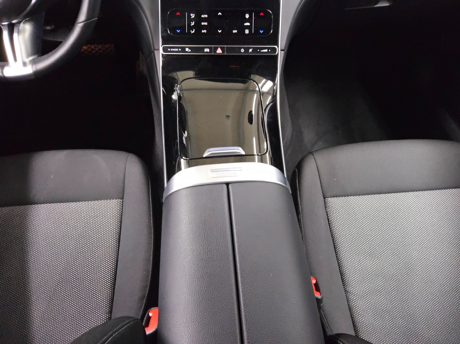 Mercedes-Benz C 200 T d Navi LED RfK PDC Shz Distronic+ 6