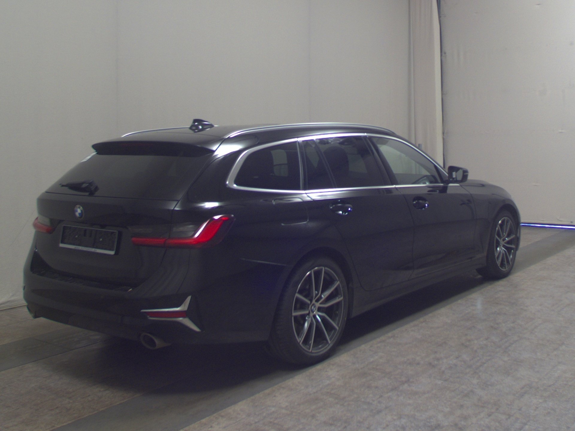 BMW 330dA Touring xDr Luxury-Line Leder Navi LED RfK 4
