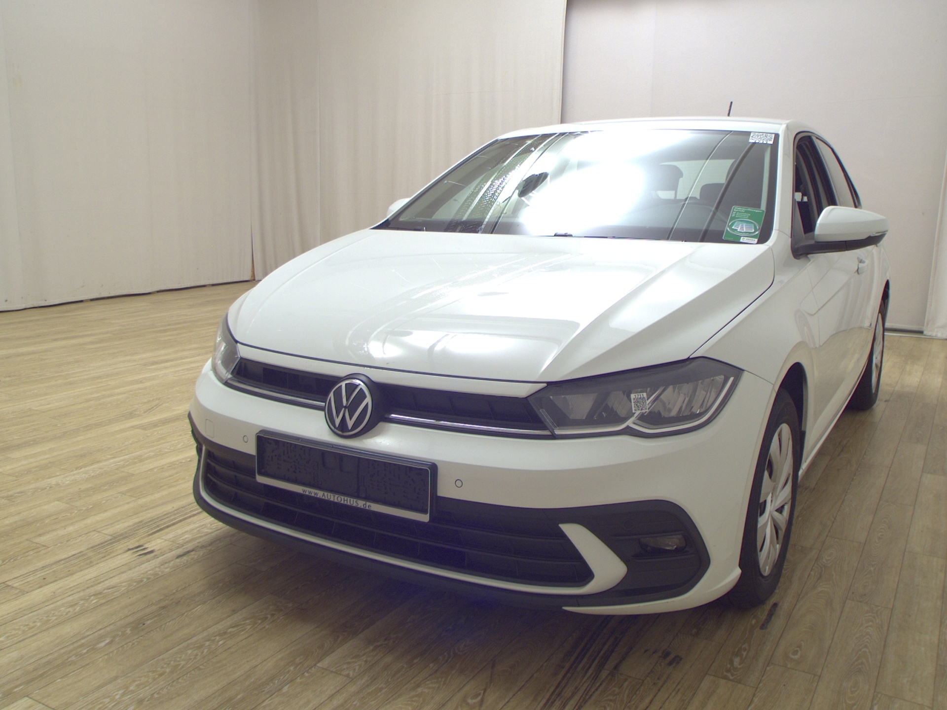 Volkswagen Polo 1.0 TSI Life Navi LED DC Shz PDC 2