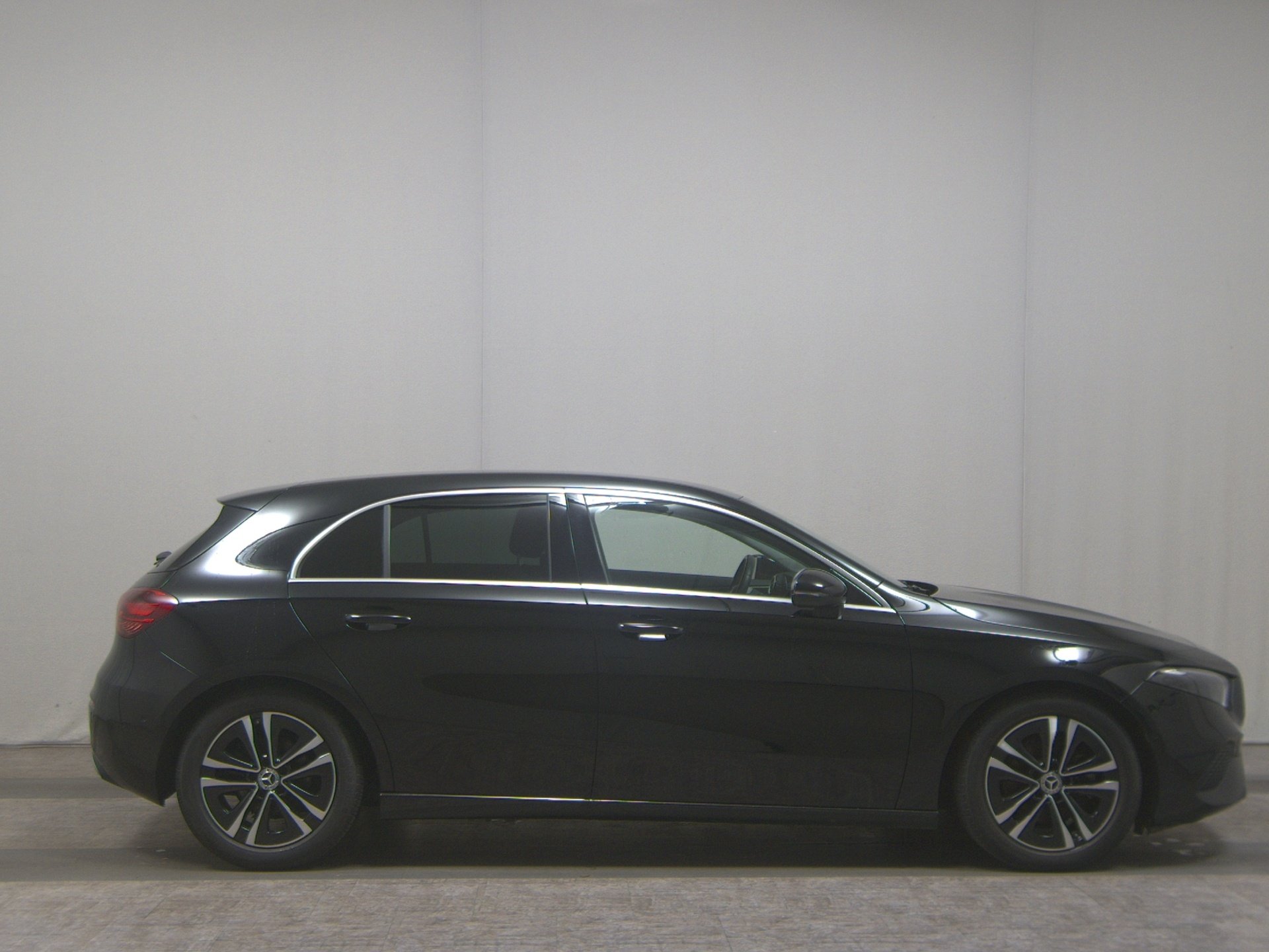 Mercedes-Benz A 200 Progressive T-Leder Navi LED RfK PDC Shz