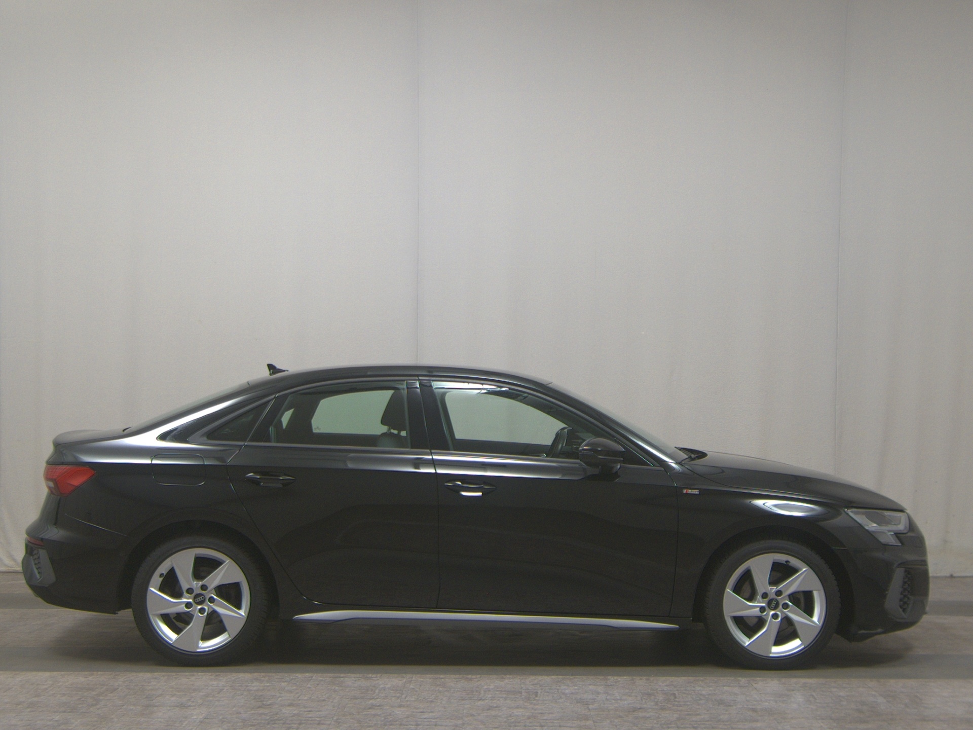 Audi A3 35 TFSI S-Line Leder Navi LED vc