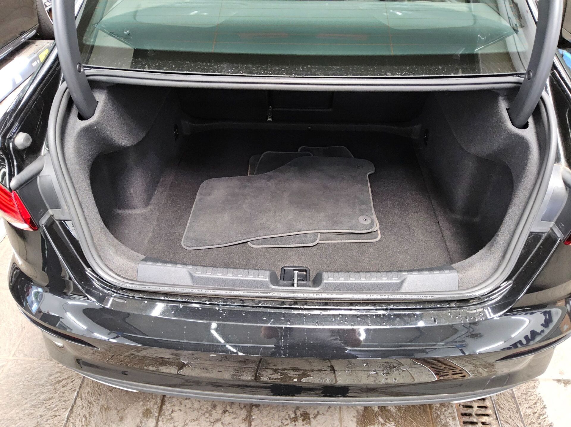 Audi A3 35 TFSI S-Line Leder Navi LED vc 12