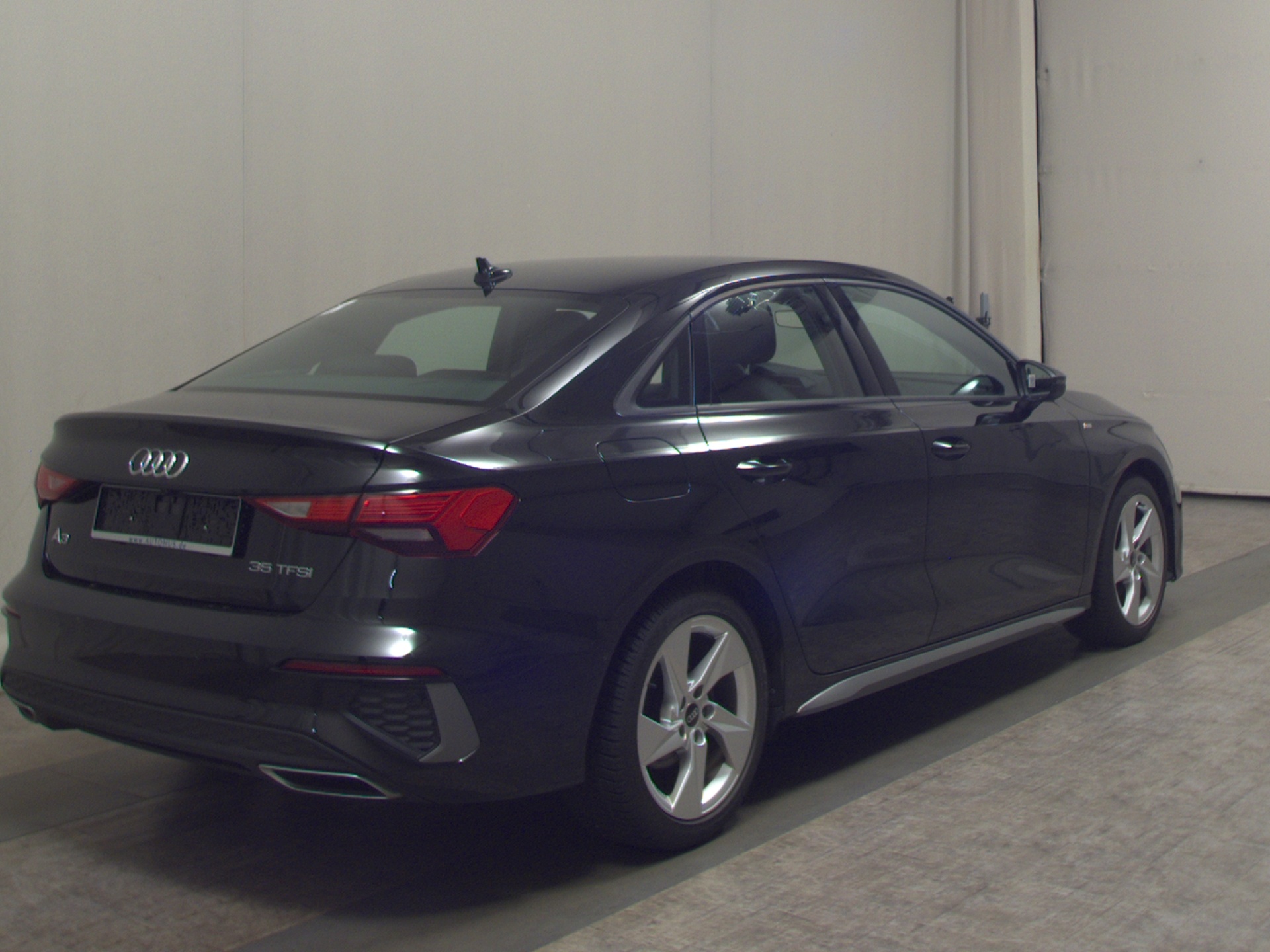 Audi A3 35 TFSI S-Line Leder Navi LED vc 4