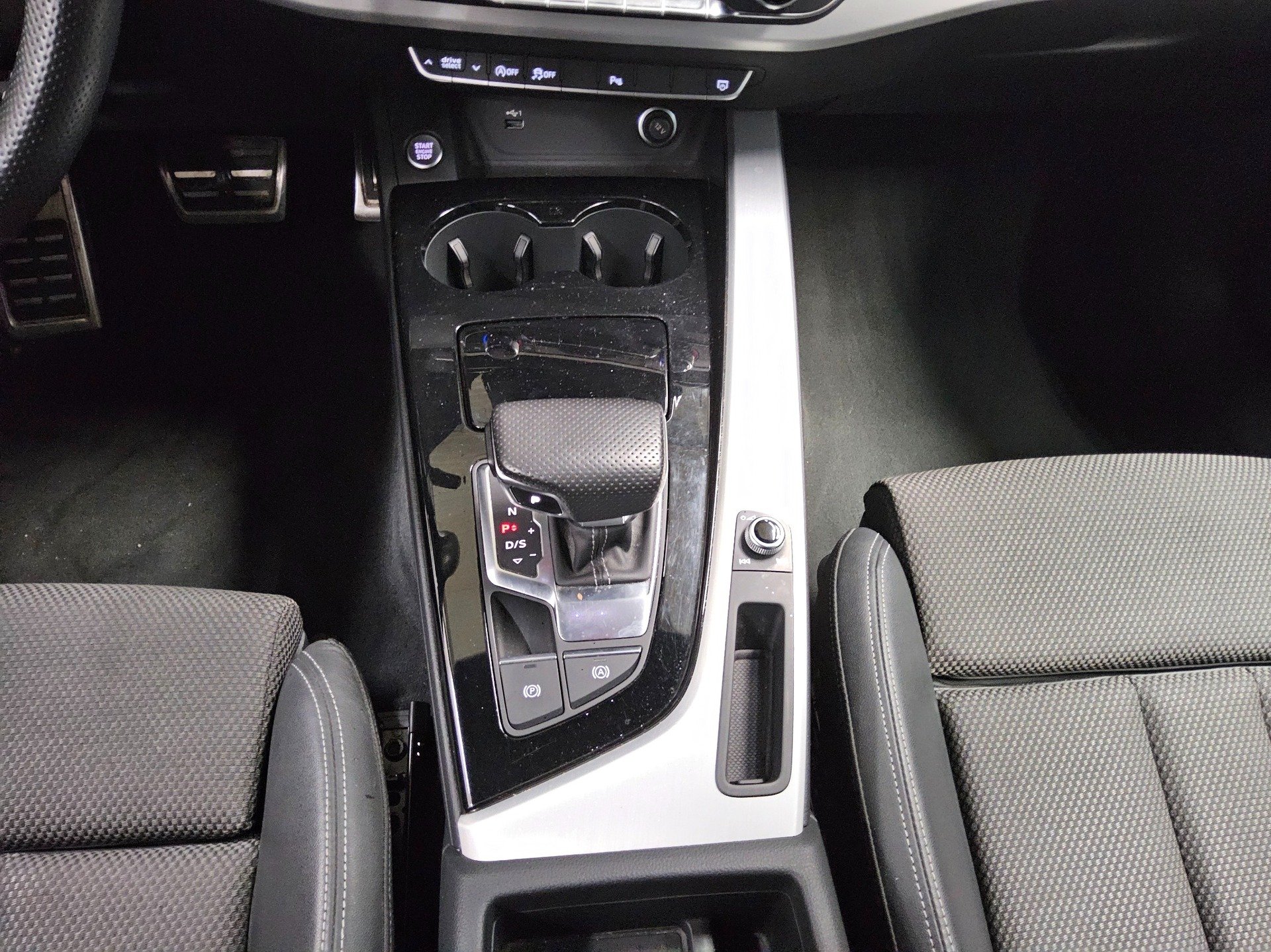 Audi A4 Avant 40 TDI S-Line Navi LED RfK Shz Sound 6